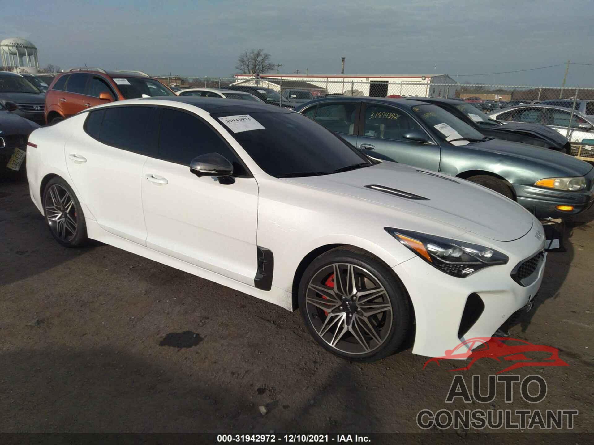 KIA STINGER 2022 - KNAE55LC4N6104101