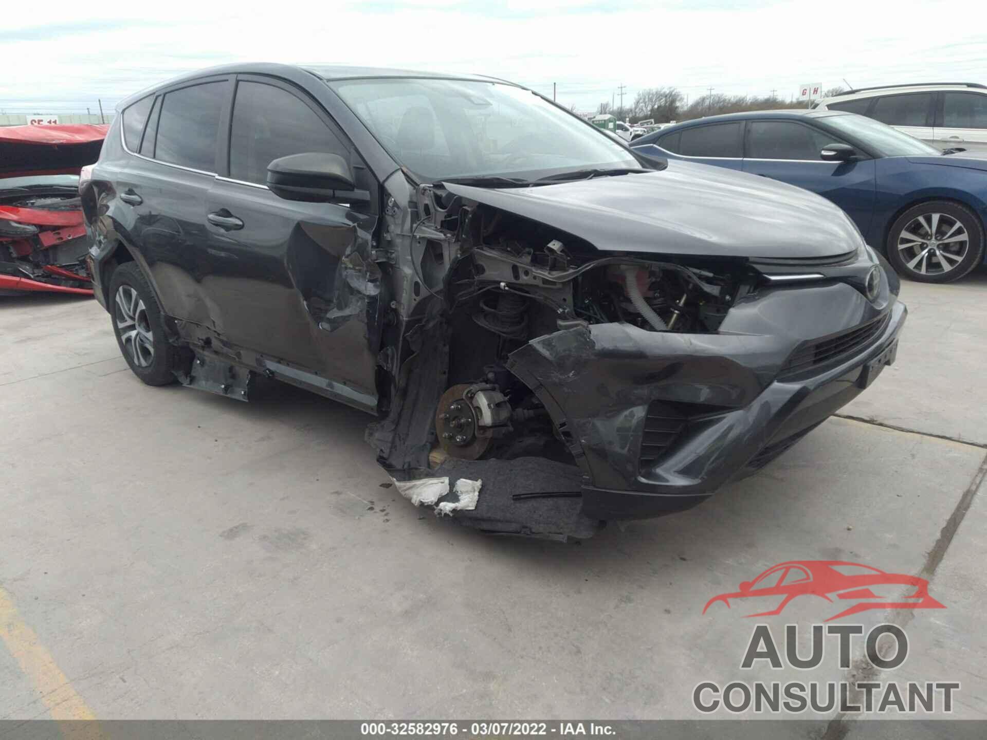 TOYOTA RAV4 2018 - JTMZFREV4JJ748468