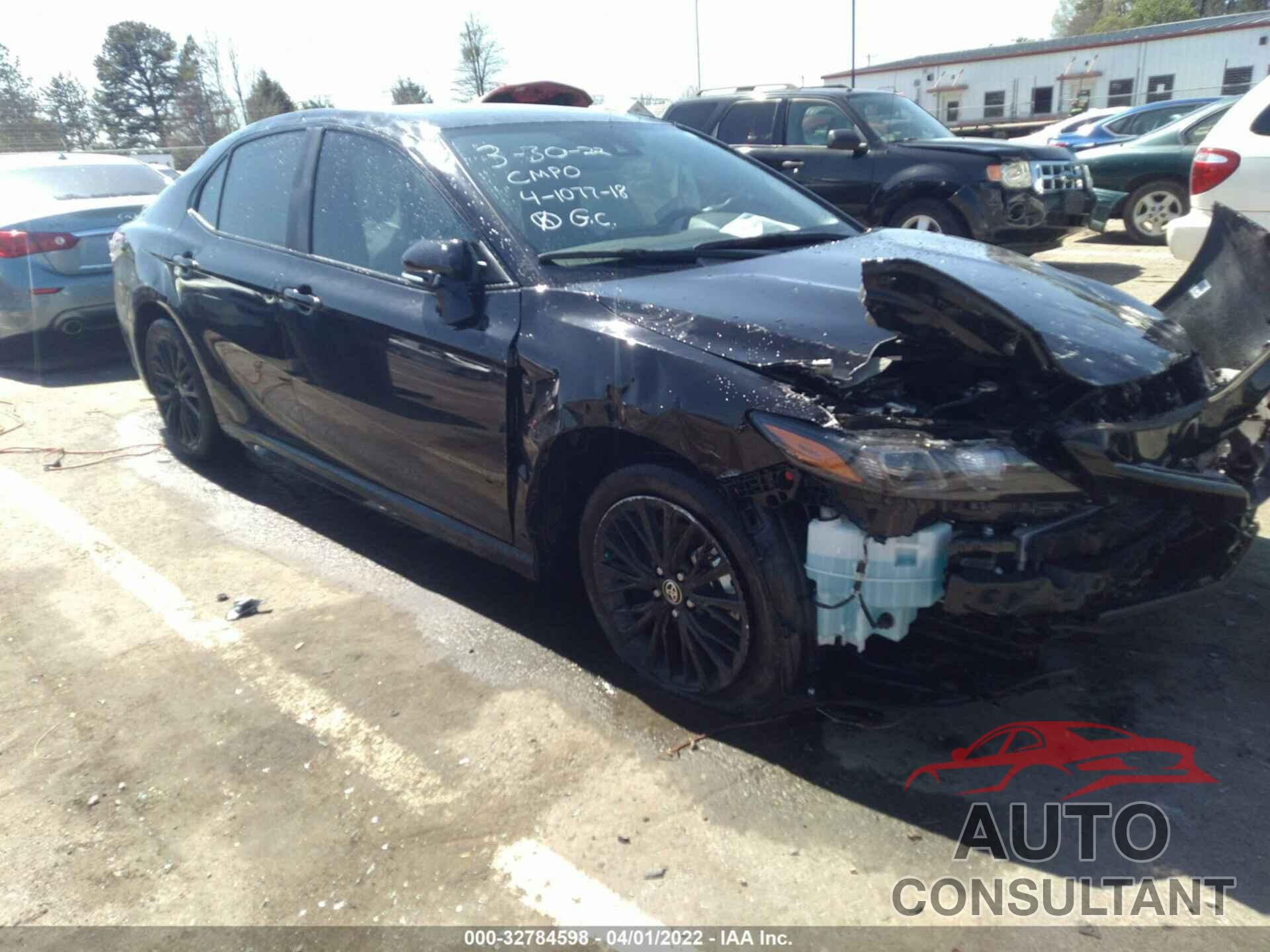 TOYOTA CAMRY 2021 - 4T1T11AK5MU444579