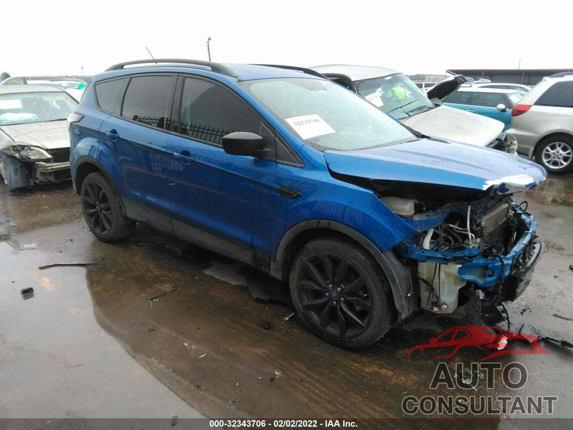 FORD ESCAPE 2017 - 1FMCU0GD0HUE47227