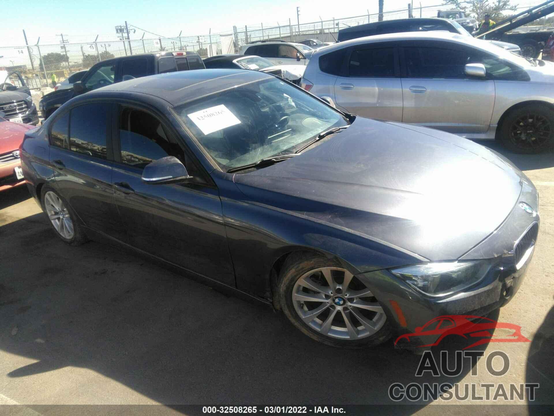BMW 3 SERIES 2018 - WBA8E1G50JNU90792
