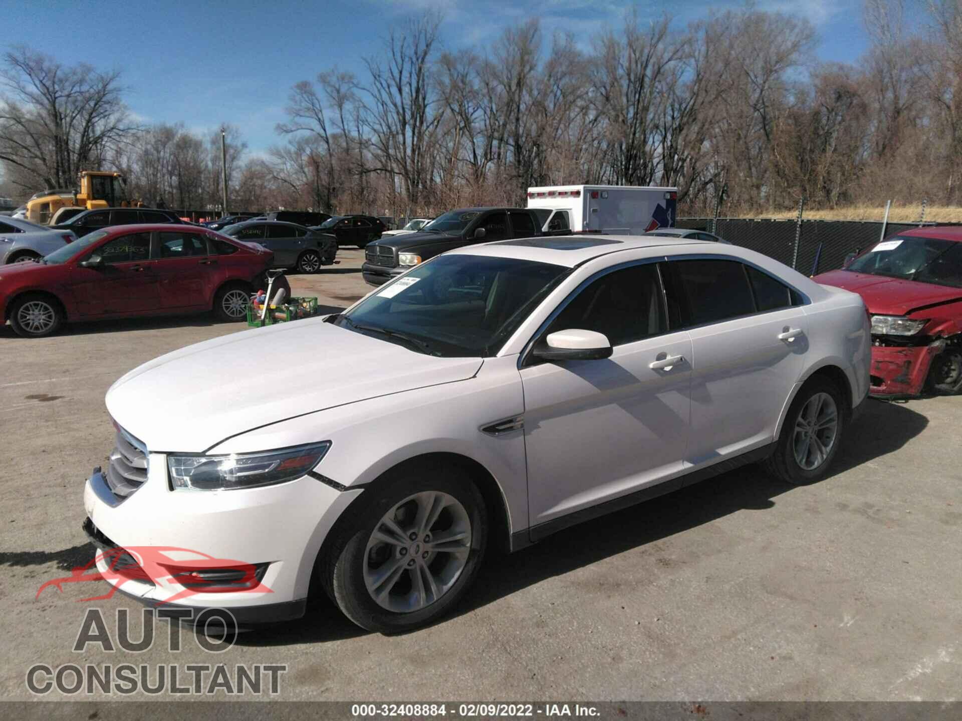 FORD TAURUS 2017 - 1FAHP2E84HG128968