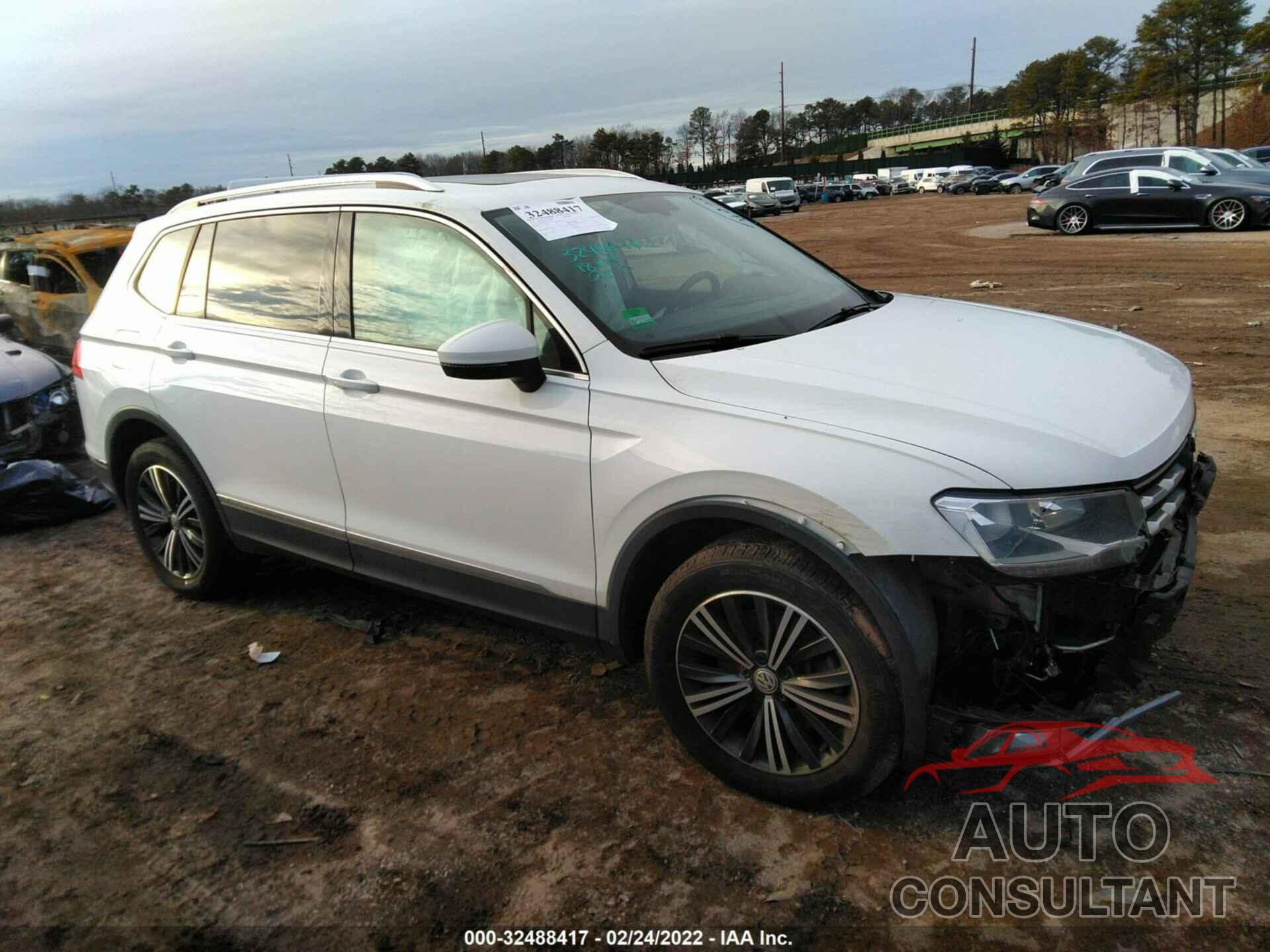 VOLKSWAGEN TIGUAN 2018 - 3VV2B7AX7JM134530