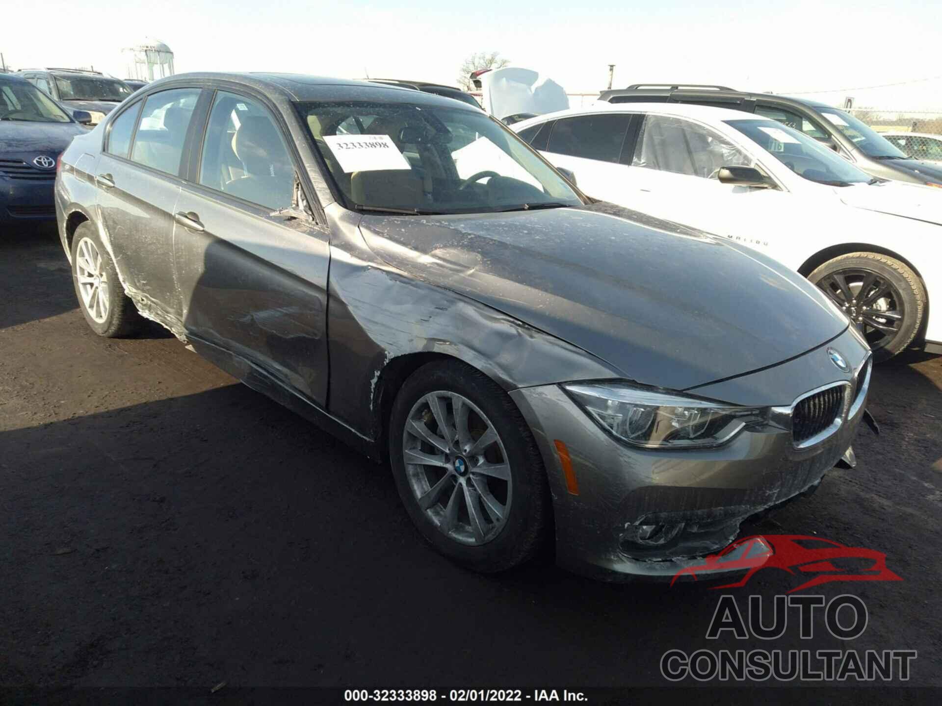 BMW 3 SERIES 2018 - WBA8E5G57JNU46294