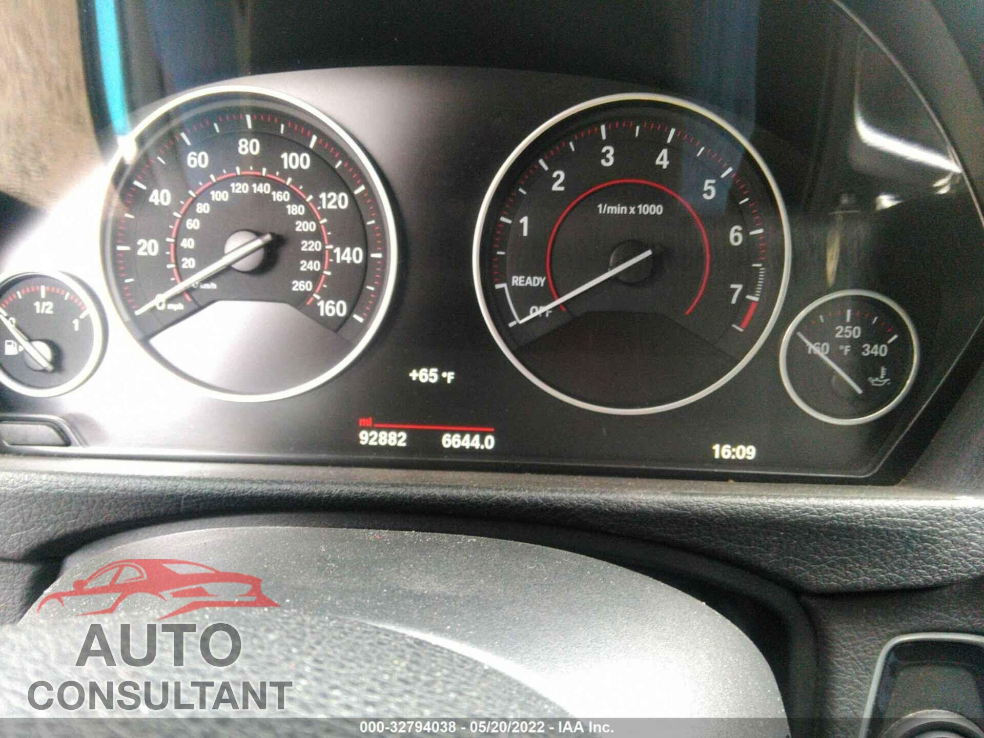 BMW 3 SERIES 2017 - WBA8E1C52HK480475