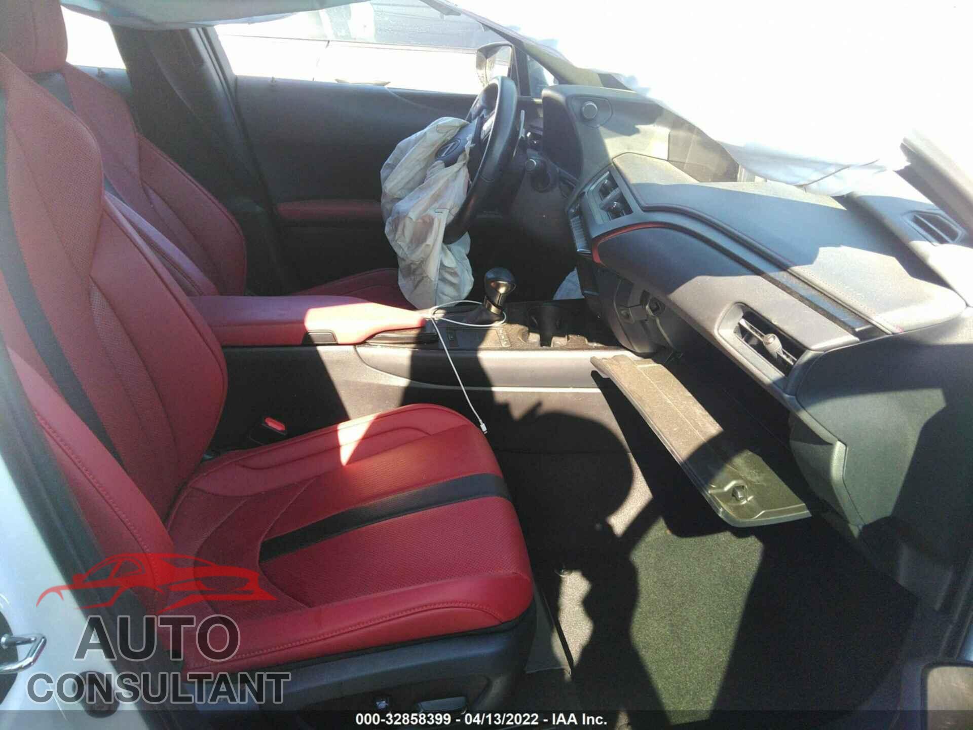 LEXUS UX 2020 - JTHR3JBH5L2022526