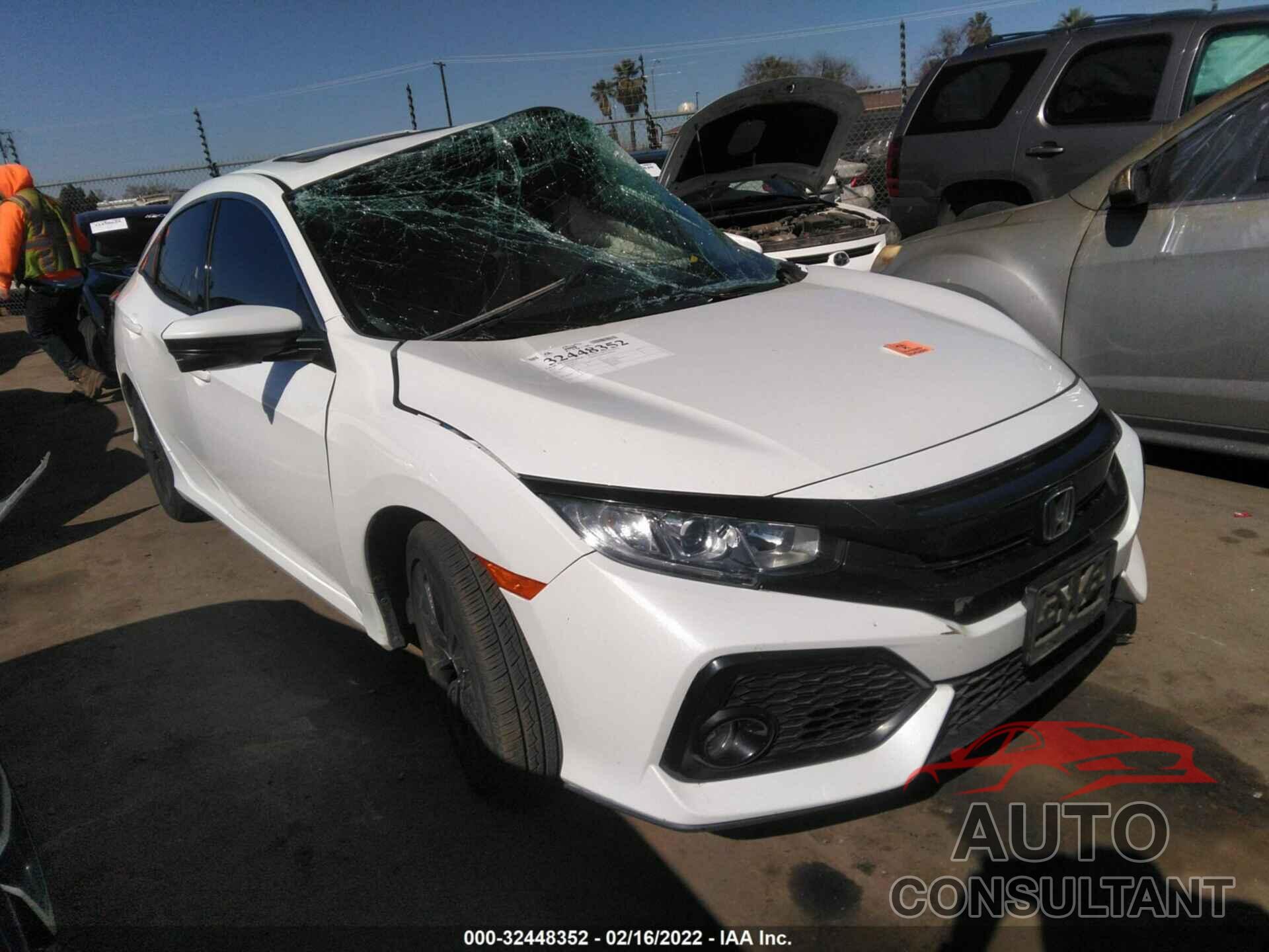 HONDA CIVIC HATCHBACK 2017 - SHHFK7H52HU427172