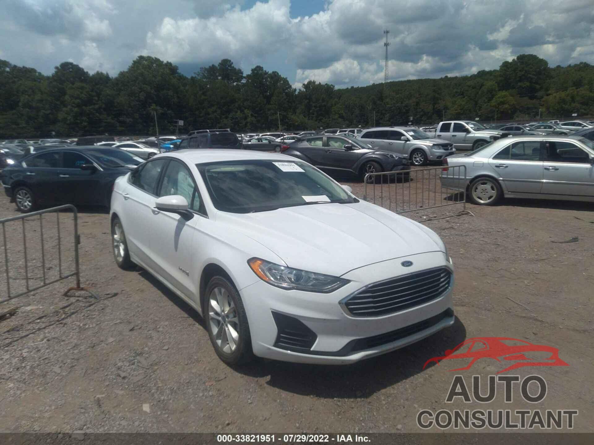 FORD FUSION HYBRID 2019 - 3FA6P0LU1KR192753