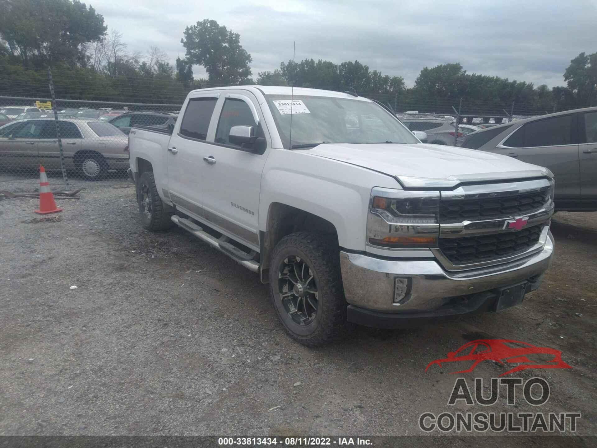 CHEVROLET SILVERADO 1500 2018 - 3GCUKREC8JG558680