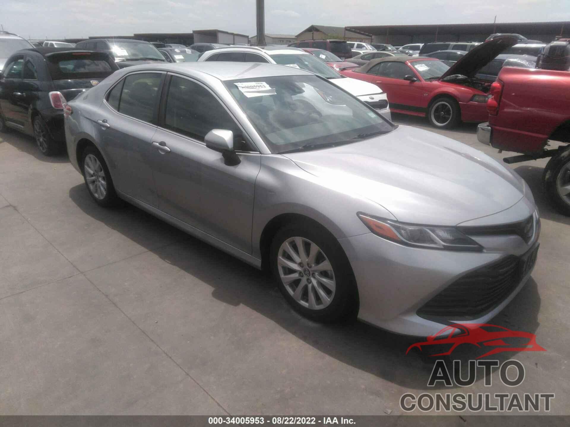 TOYOTA CAMRY 2018 - JTNB11HK4J3010320