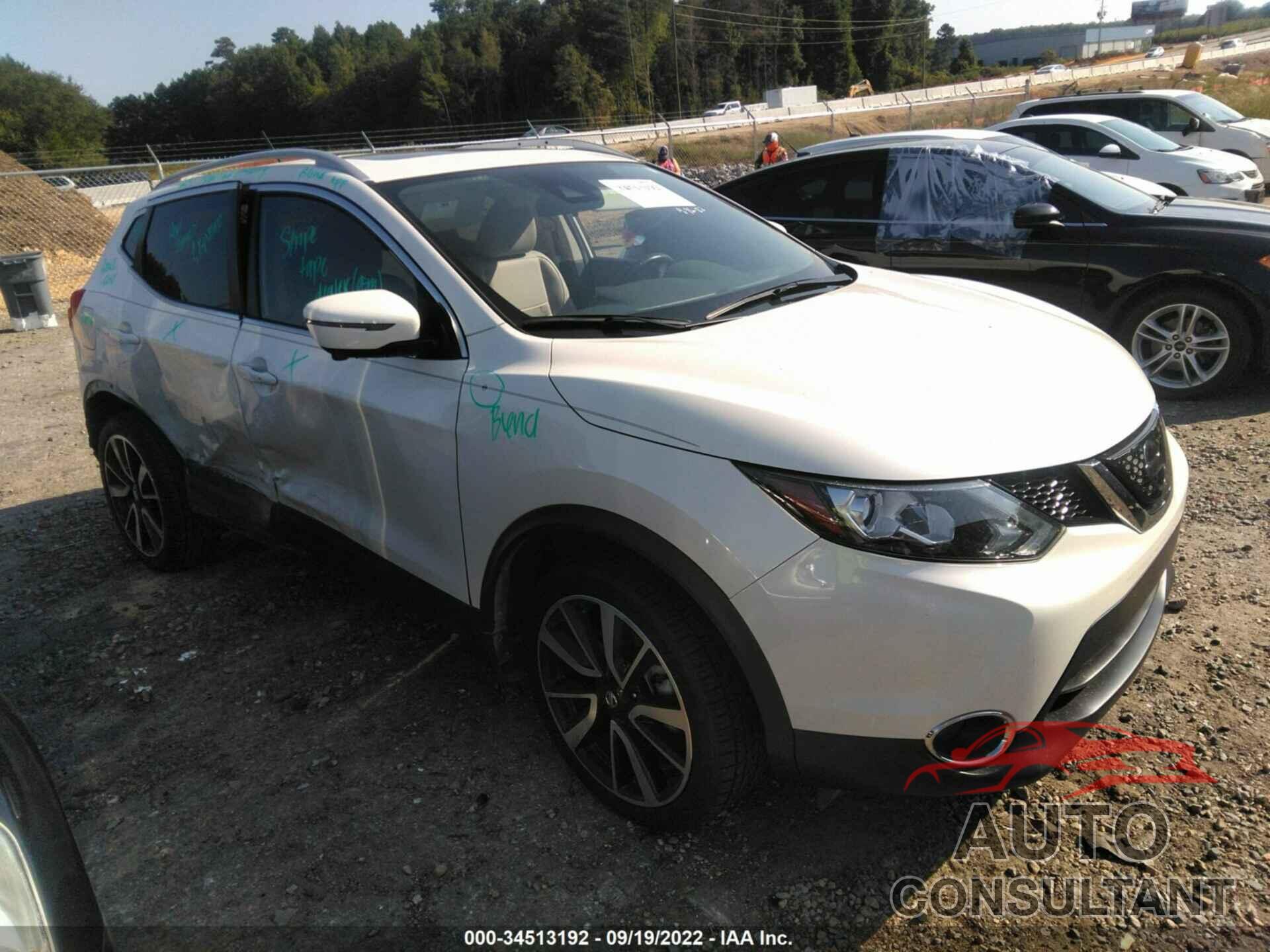 NISSAN ROGUE SPORT 2018 - JN1BJ1CR7JW600070