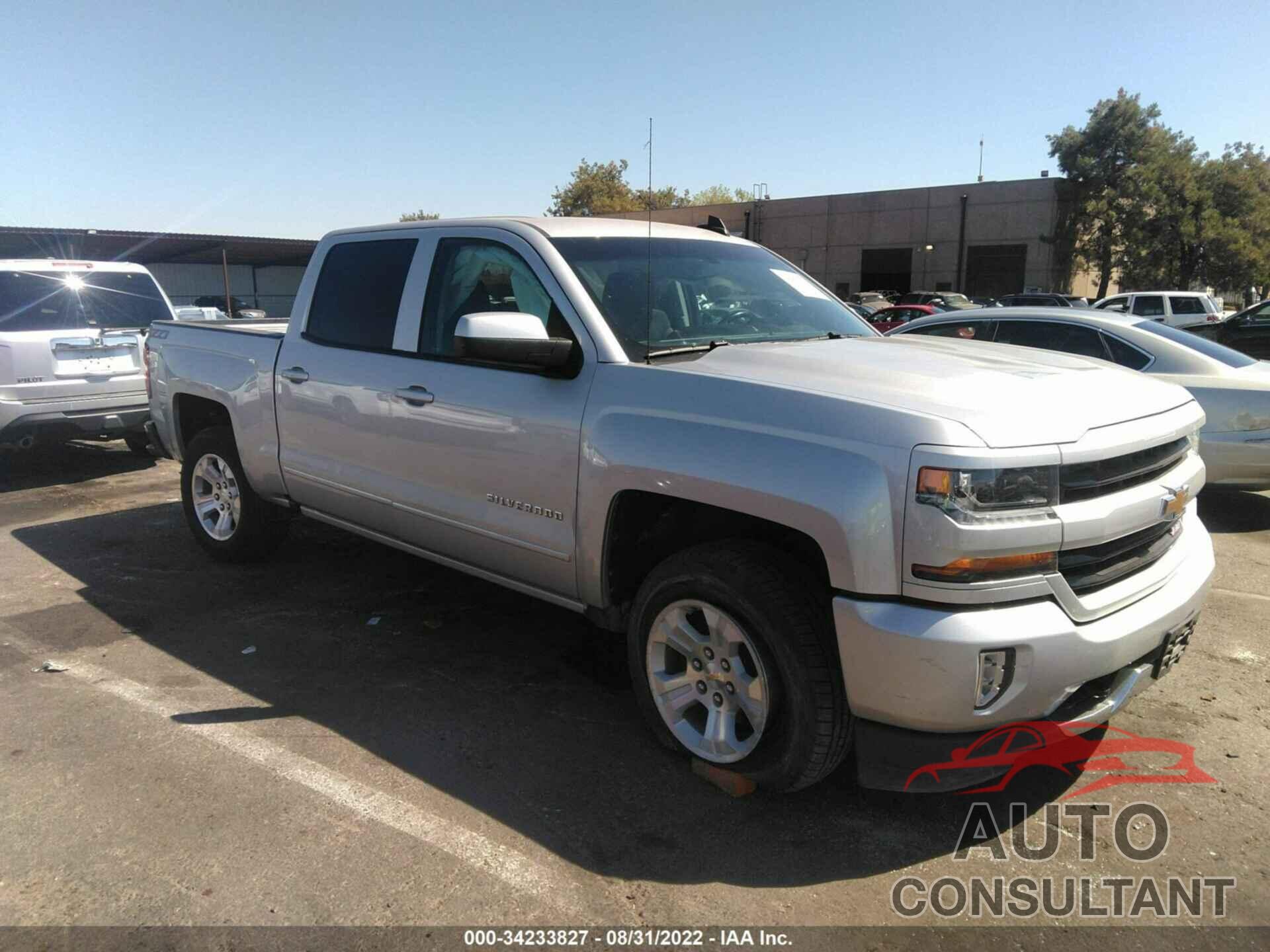 CHEVROLET SILVERADO 1500 2018 - 3GCUKREC4JG297208