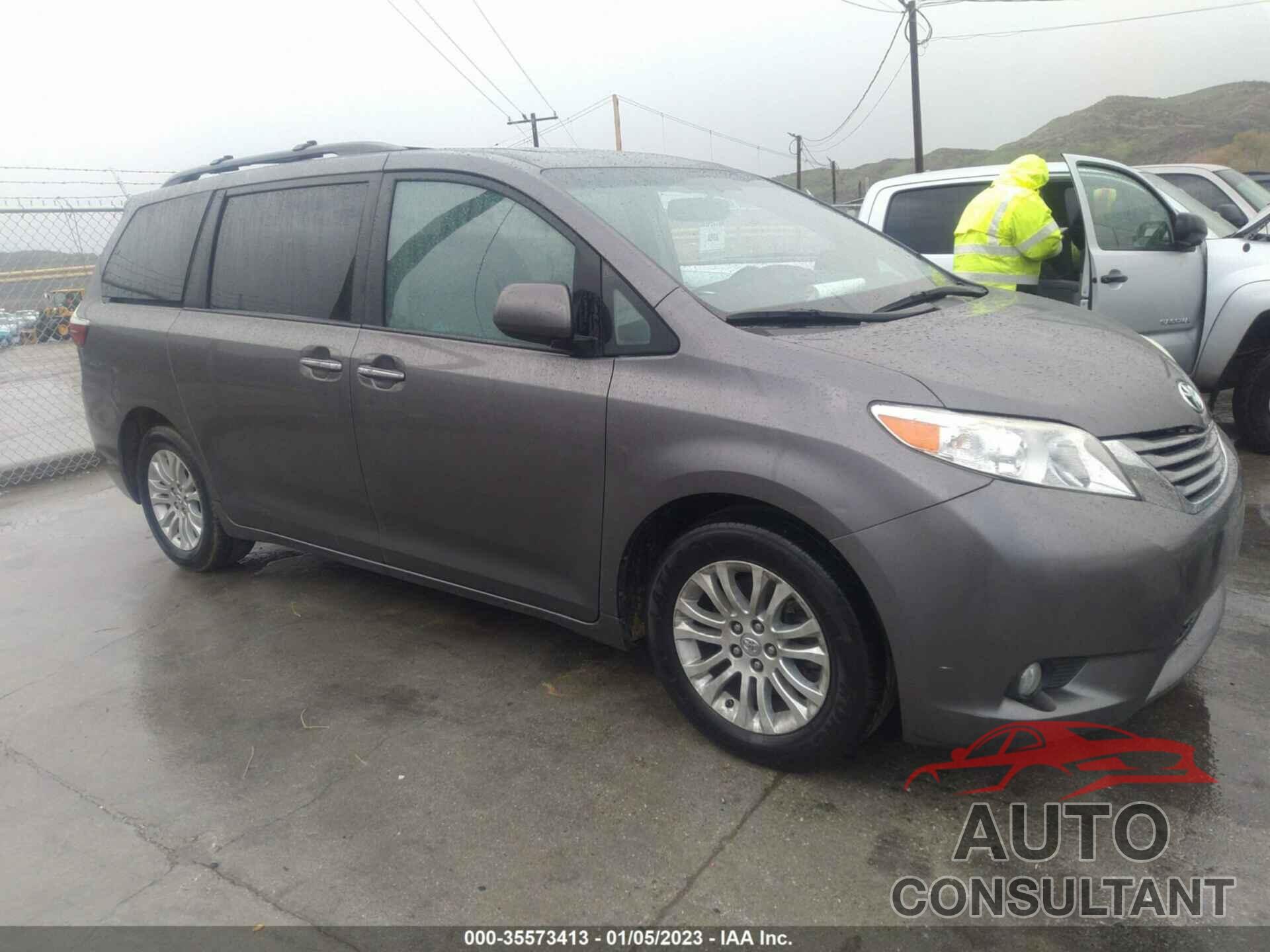 TOYOTA SIENNA 2017 - 5TDYZ3DC5HS826866