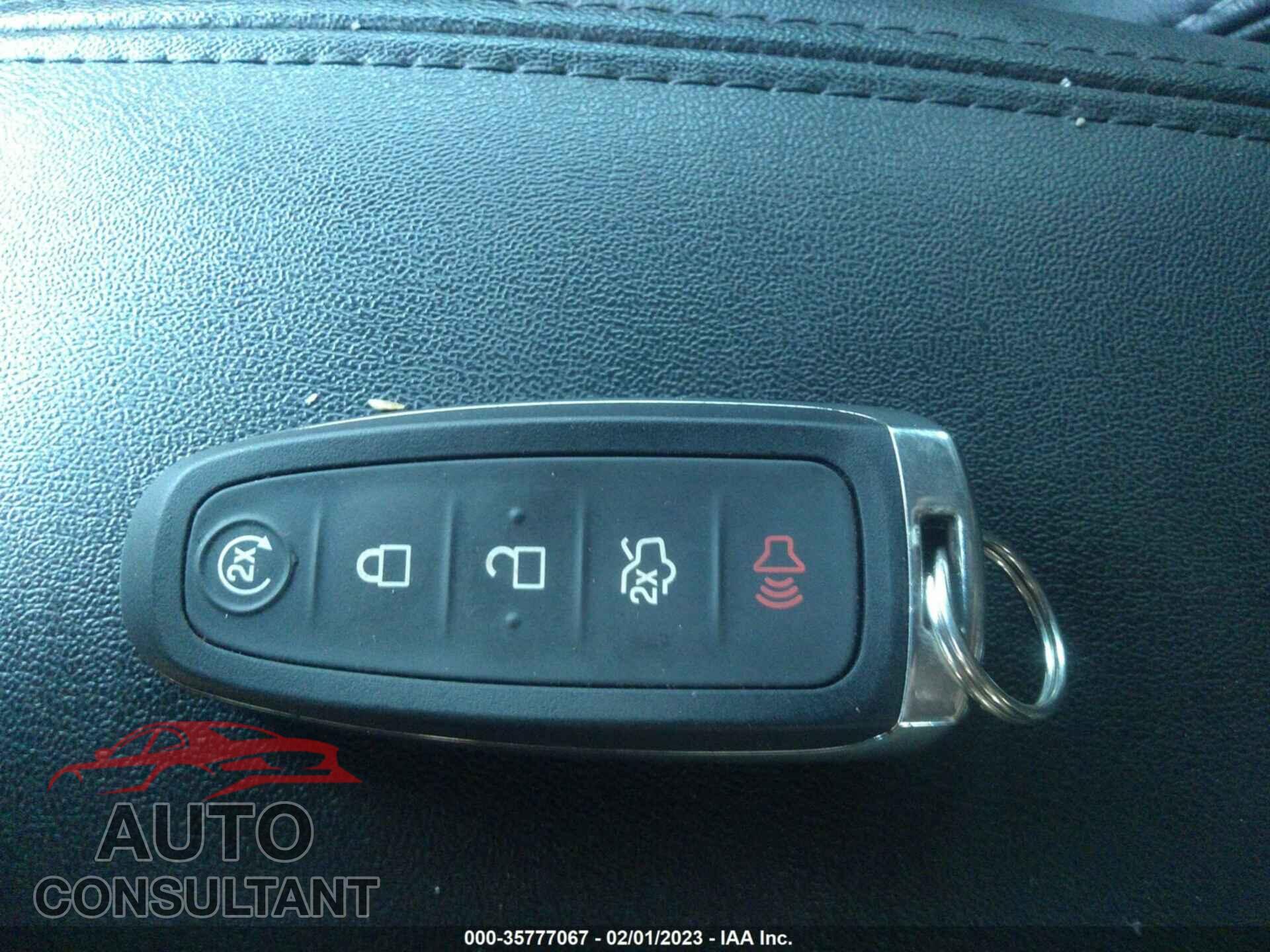 FORD TAURUS 2017 - 1FAHP2E8XHG133253