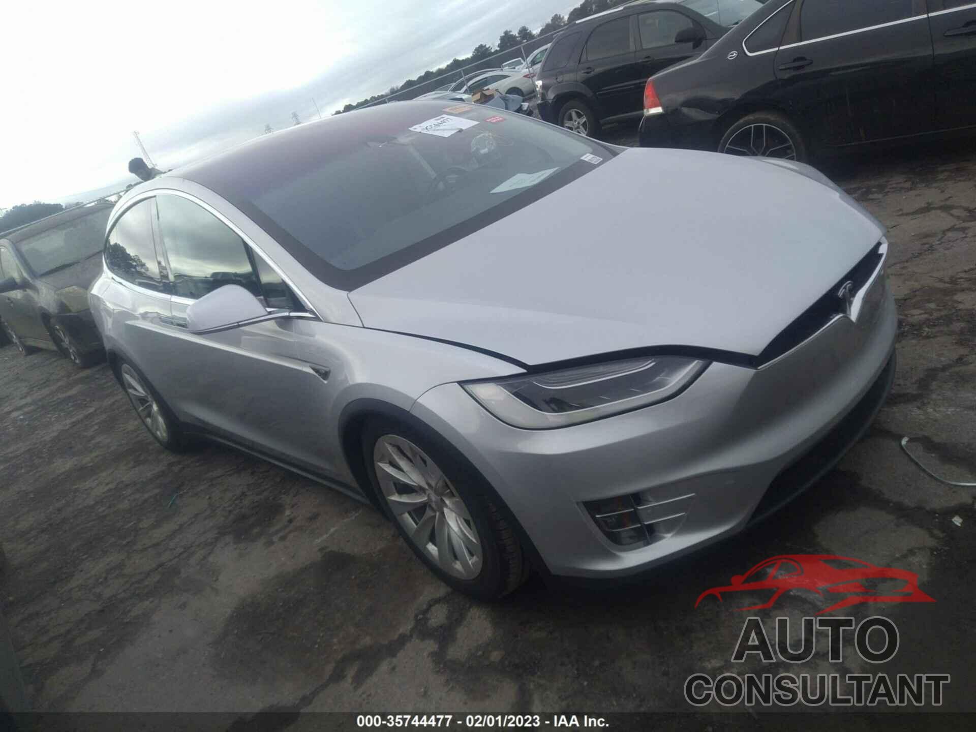 TESLA MODEL X 2016 - 5YJXCBE43GF000681