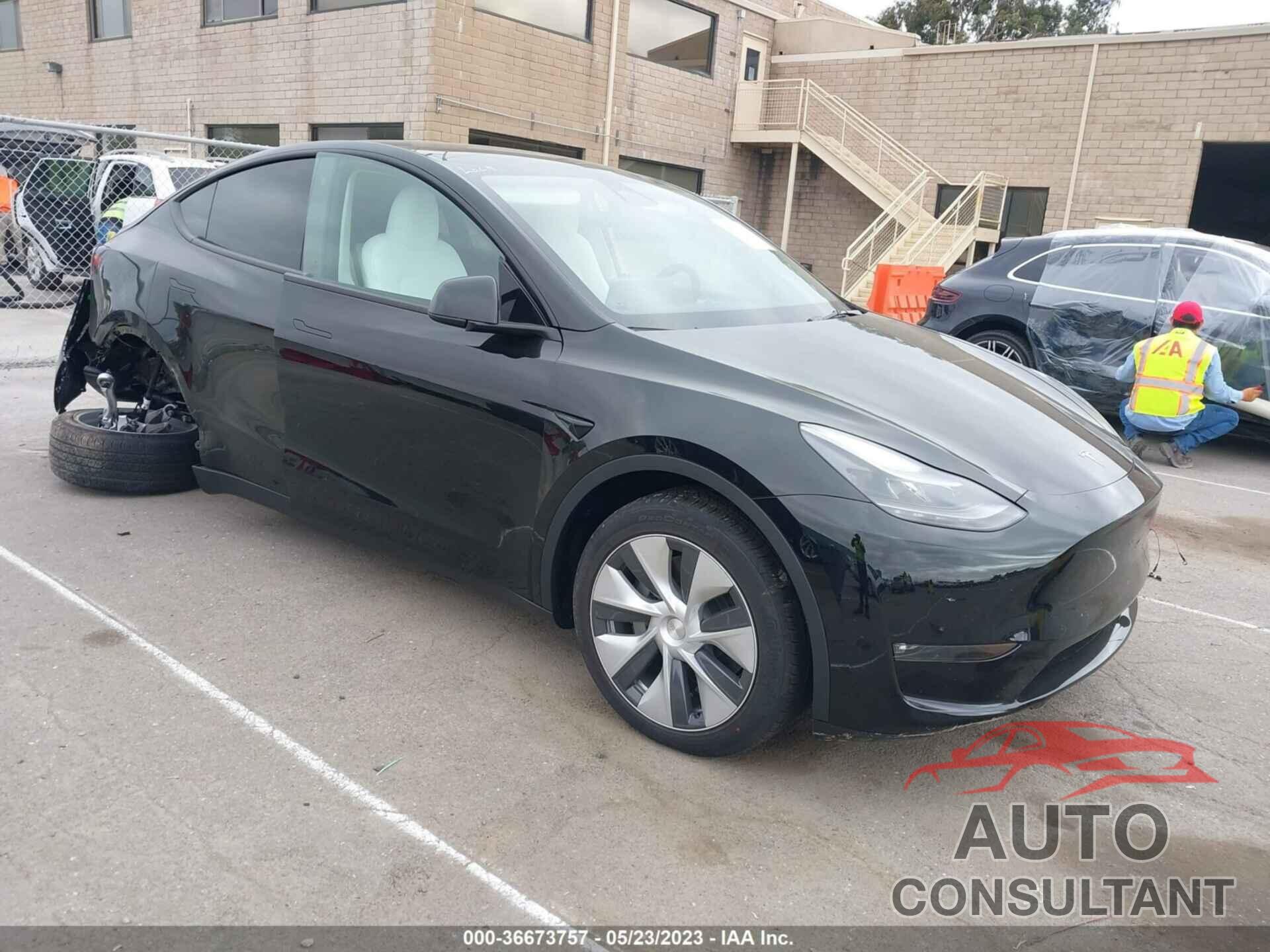 TESLA MODEL Y 2023 - 7SAYGDEE4PF773997