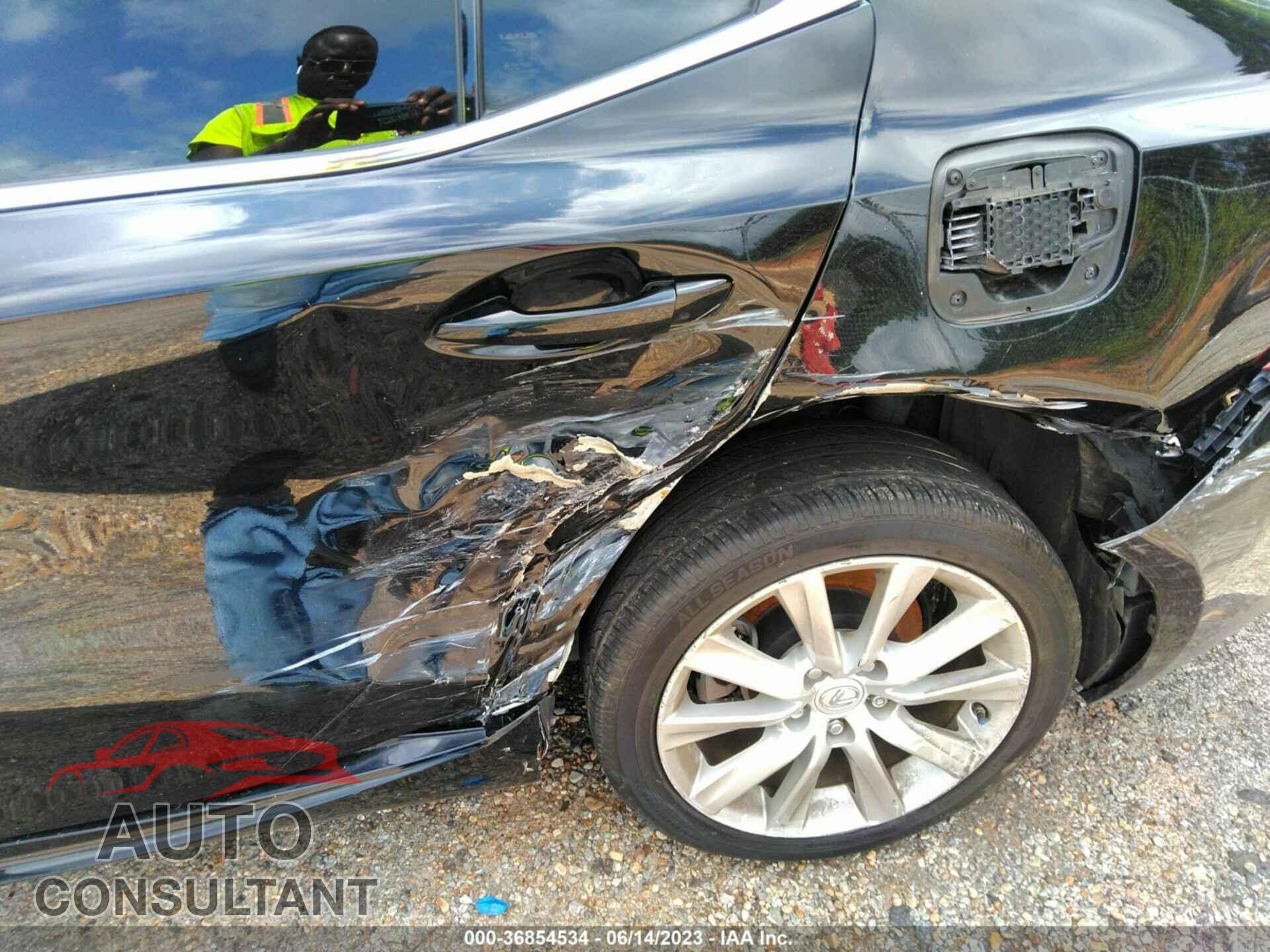 LEXUS IS 250 2014 - JTHBF1D20E5039575