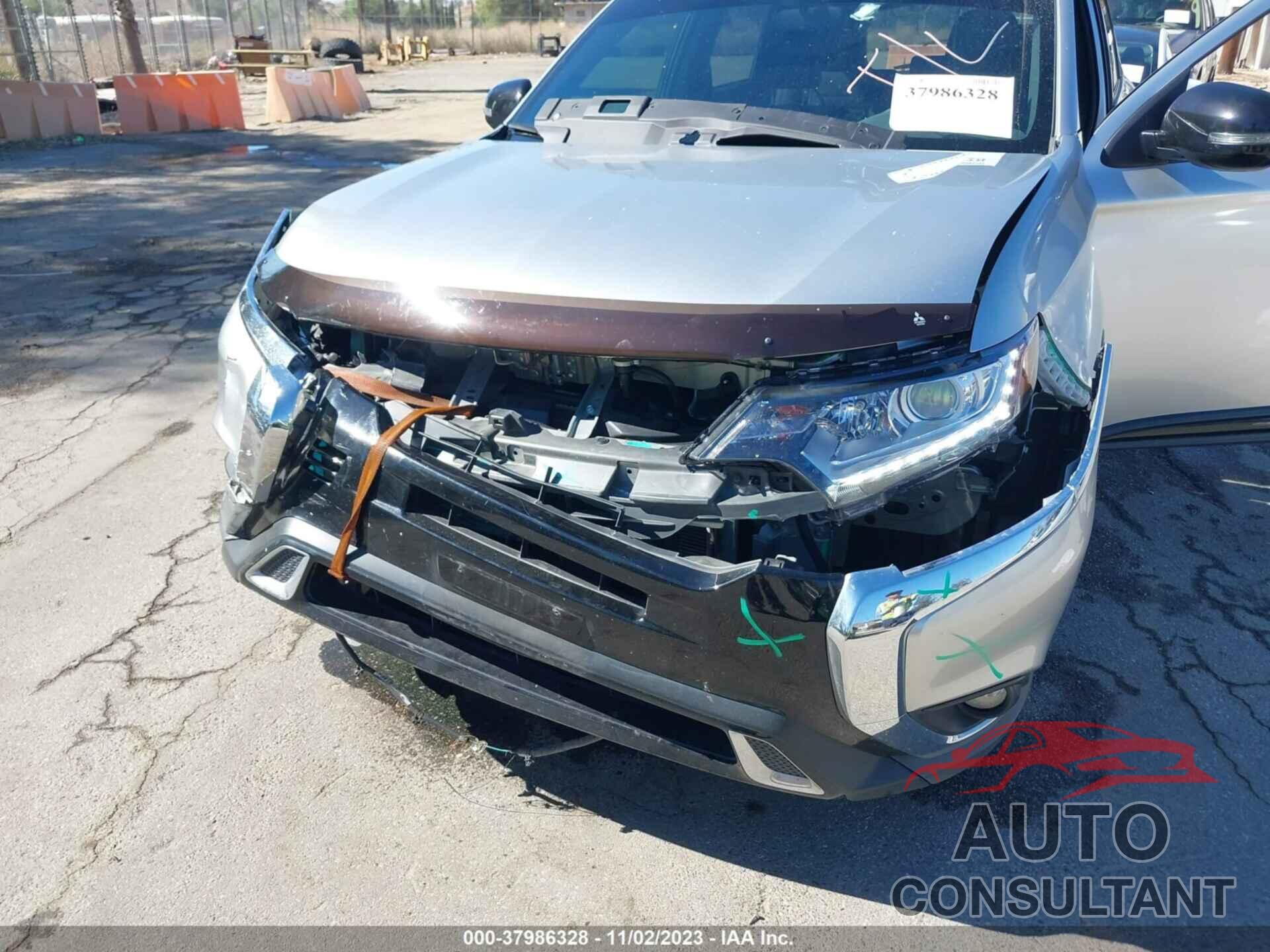 MITSUBISHI OUTLANDER 2019 - JA4AD3A38KZ054853