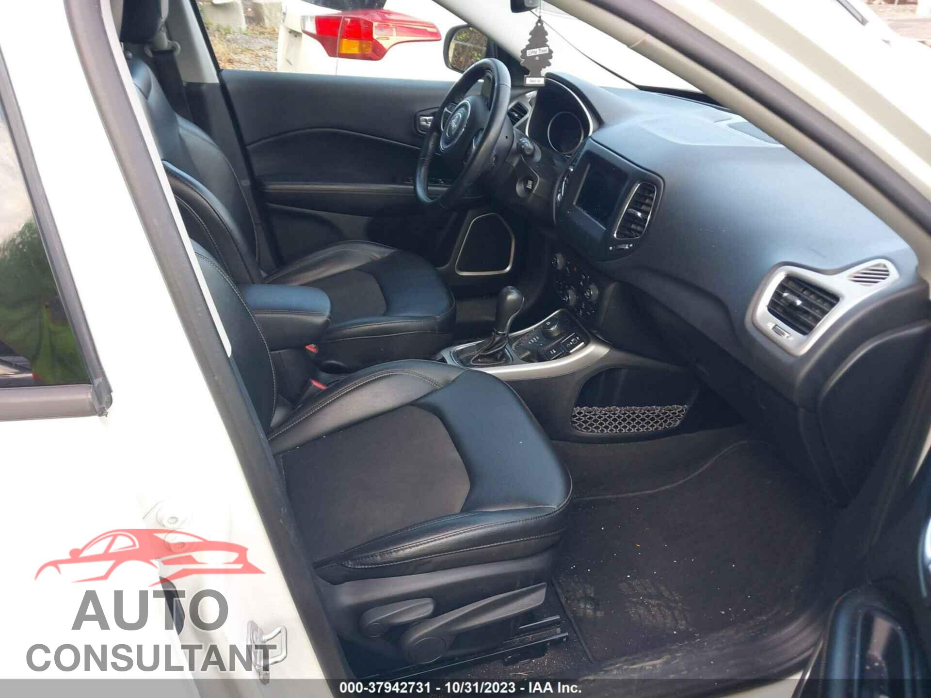 JEEP COMPASS 2020 - 3C4NJDBB3LT239901