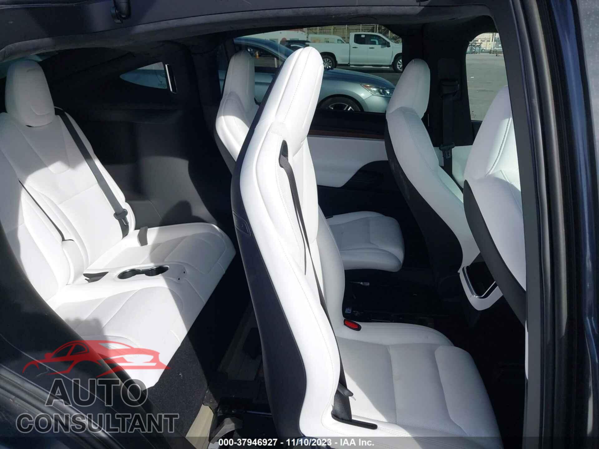 TESLA MODEL X 2023 - 7SAXCBE54PF413916