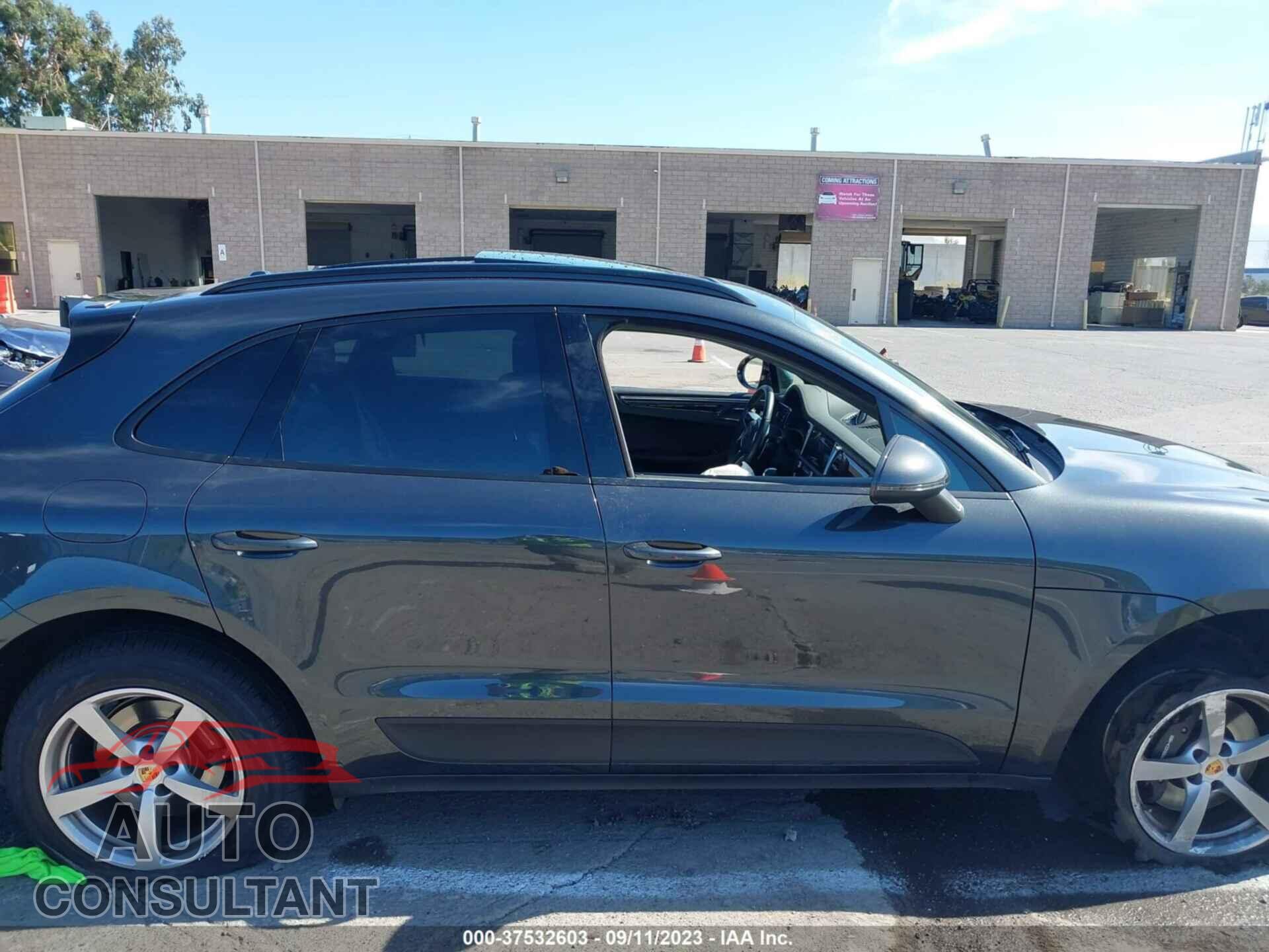 PORSCHE MACAN 2021 - WP1AA2A5XMLB13786