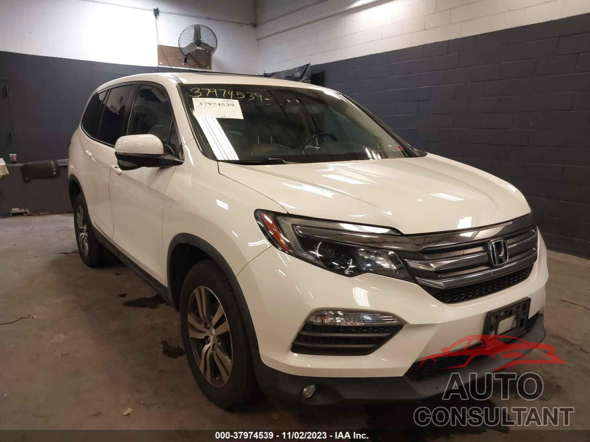 HONDA PILOT 2018 - 5FNYF6H53JB020654