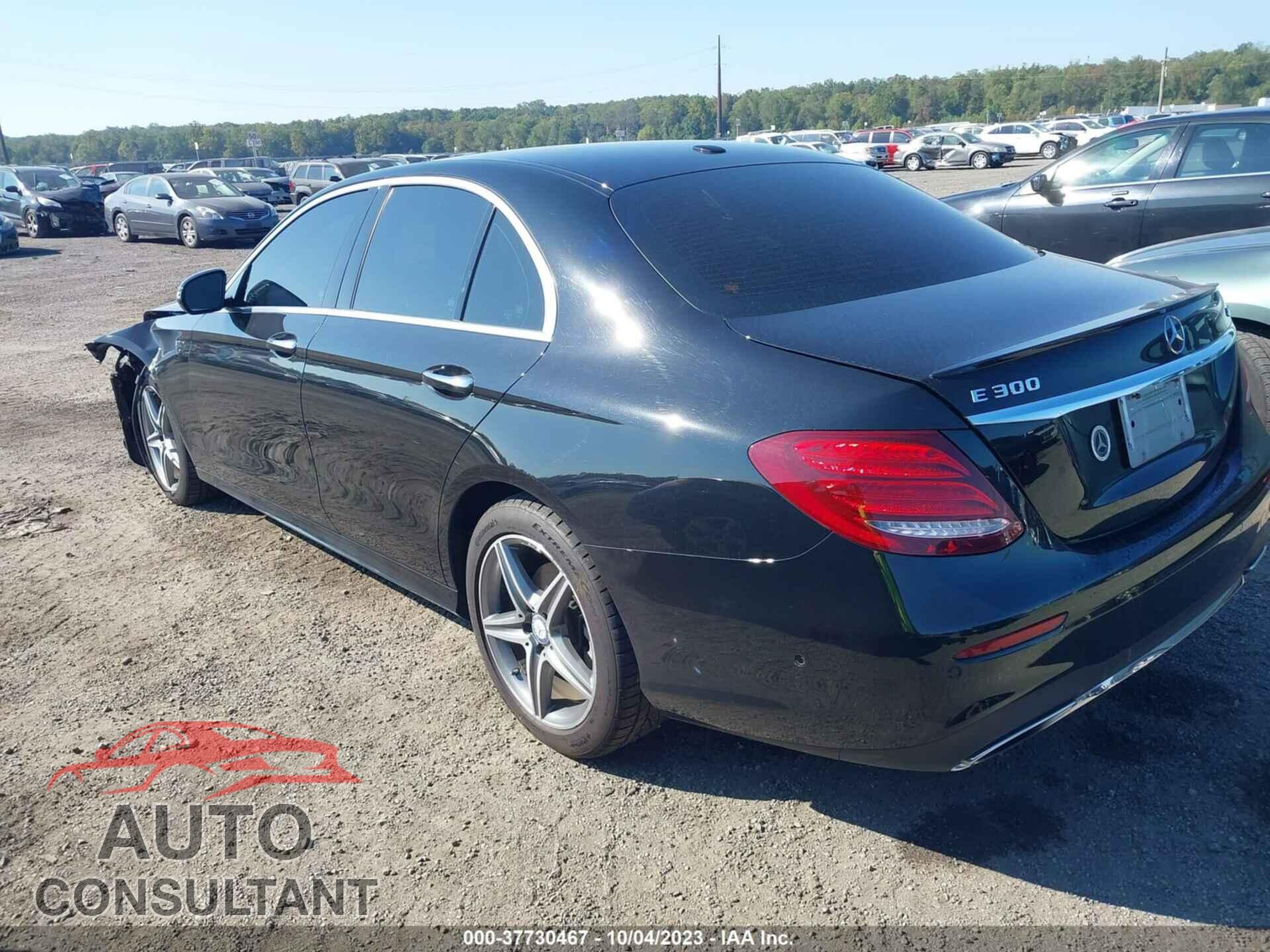 MERCEDES-BENZ E 300 2017 - WDDZF4KB1HA151632
