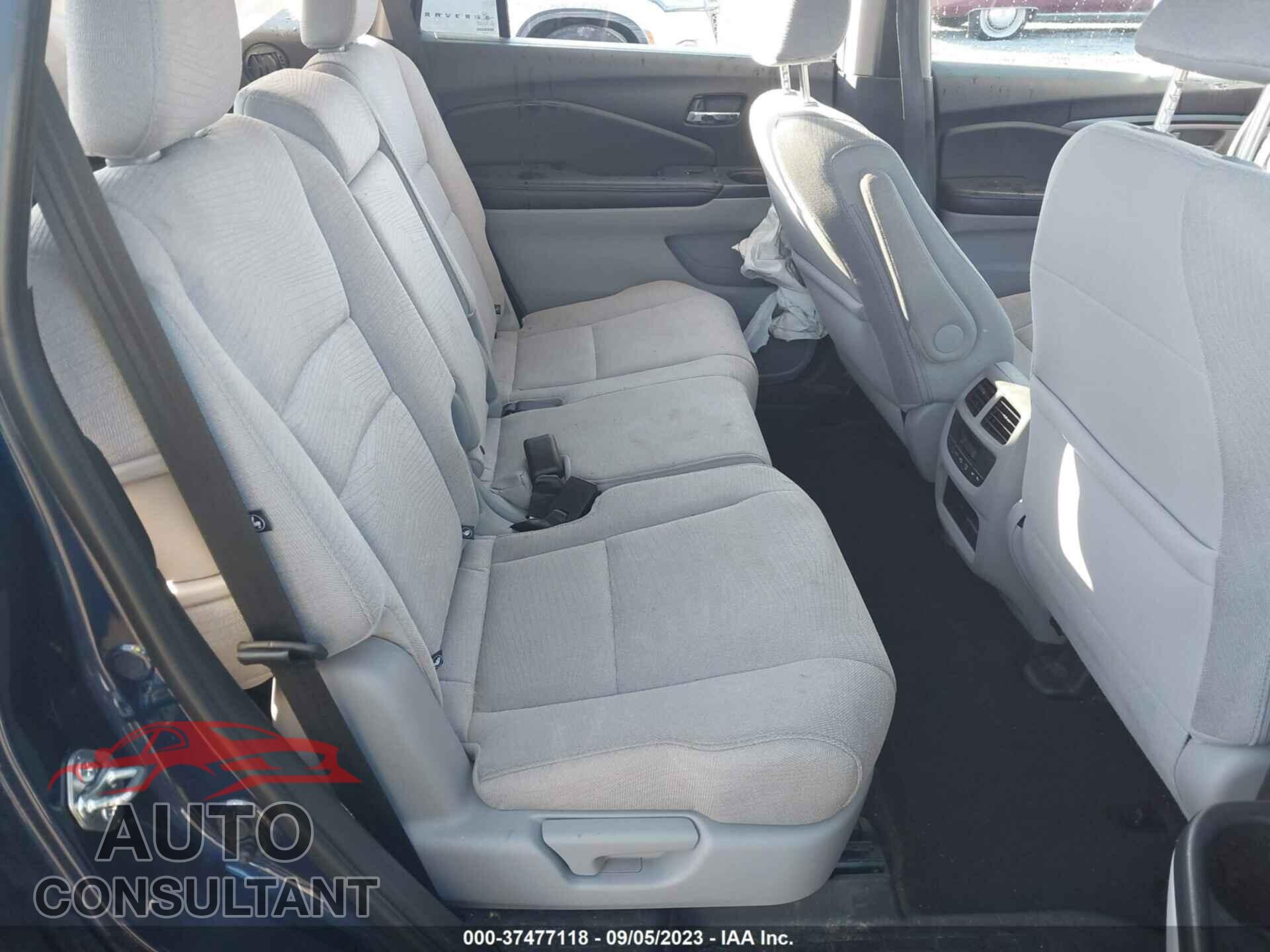 HONDA PILOT 2017 - 5FNYF6H36HB072109