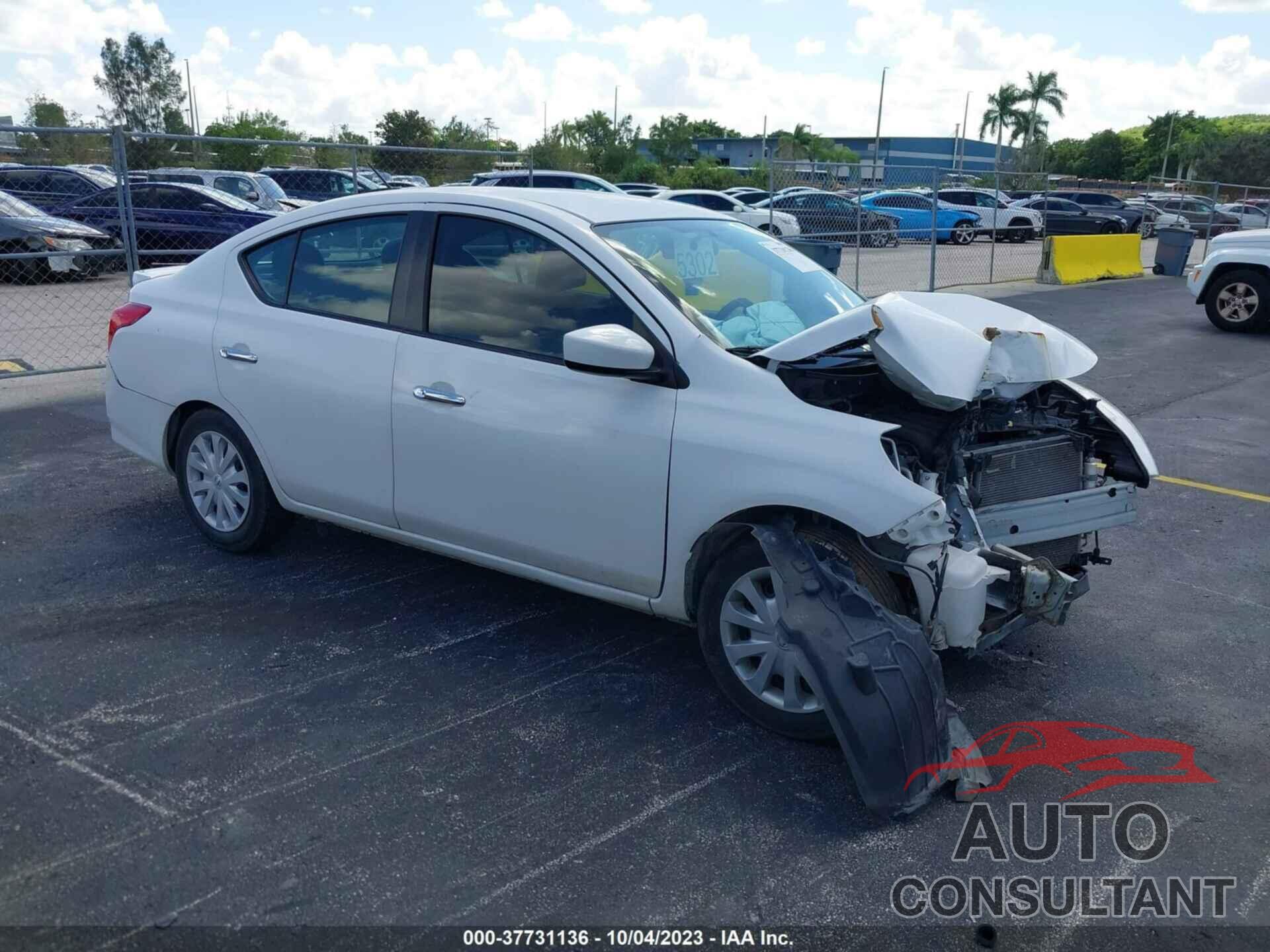 NISSAN VERSA 2019 - 3N1CN7AP9KL878893