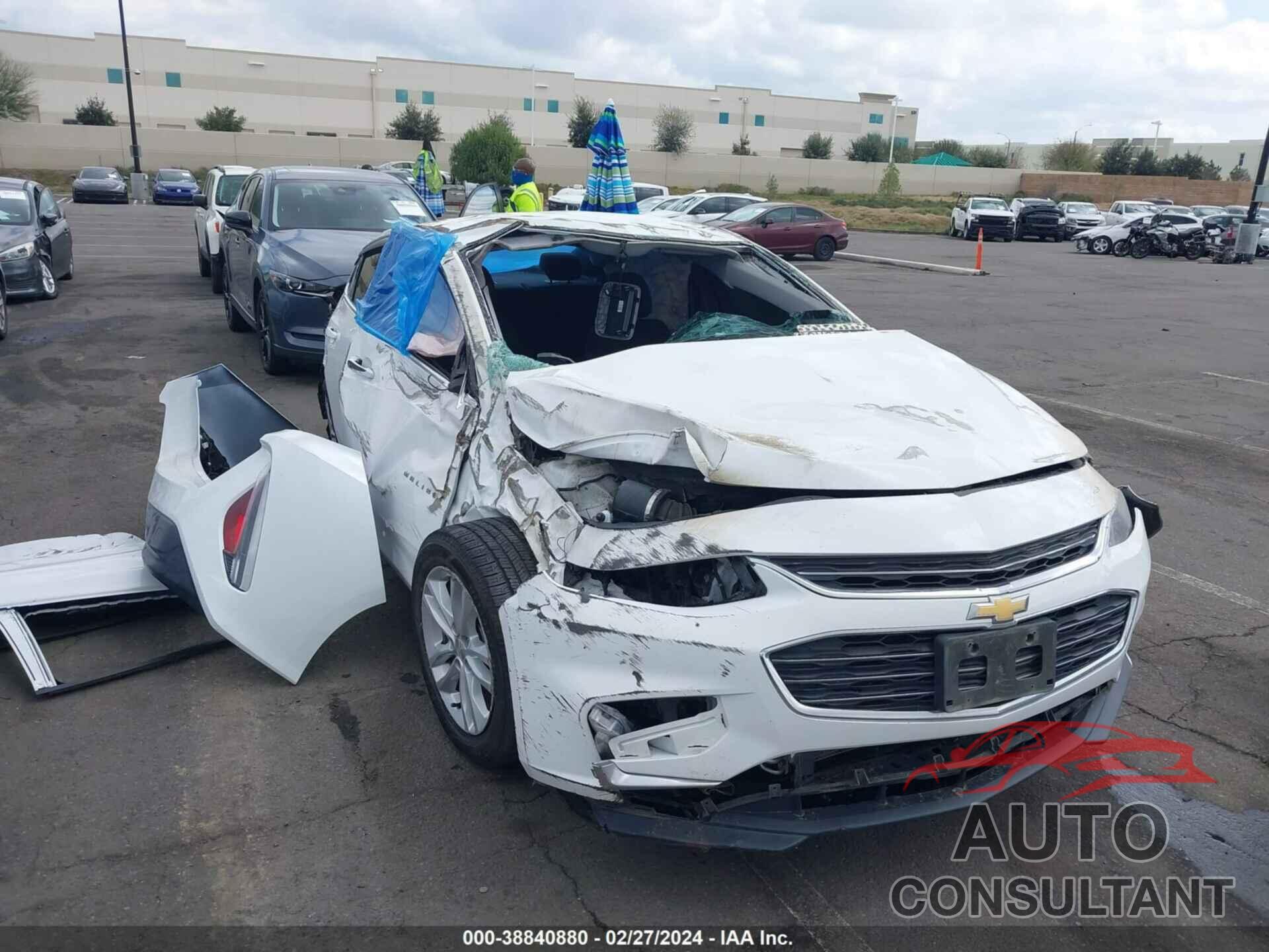 CHEVROLET MALIBU 2018 - 1G1ZD5ST1JF176420