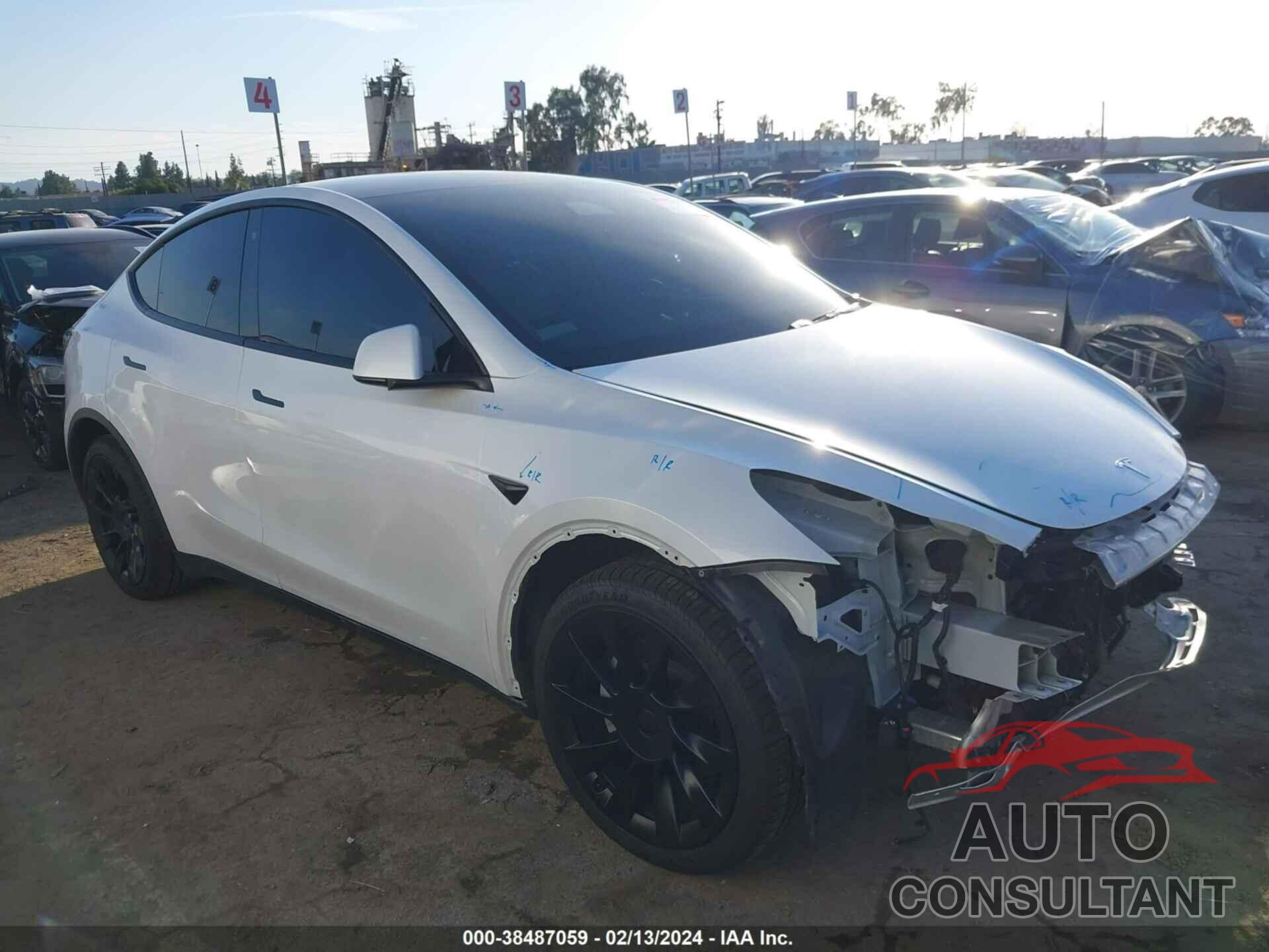 TESLA MODEL Y 2020 - 5YJYGDEE2LF058370