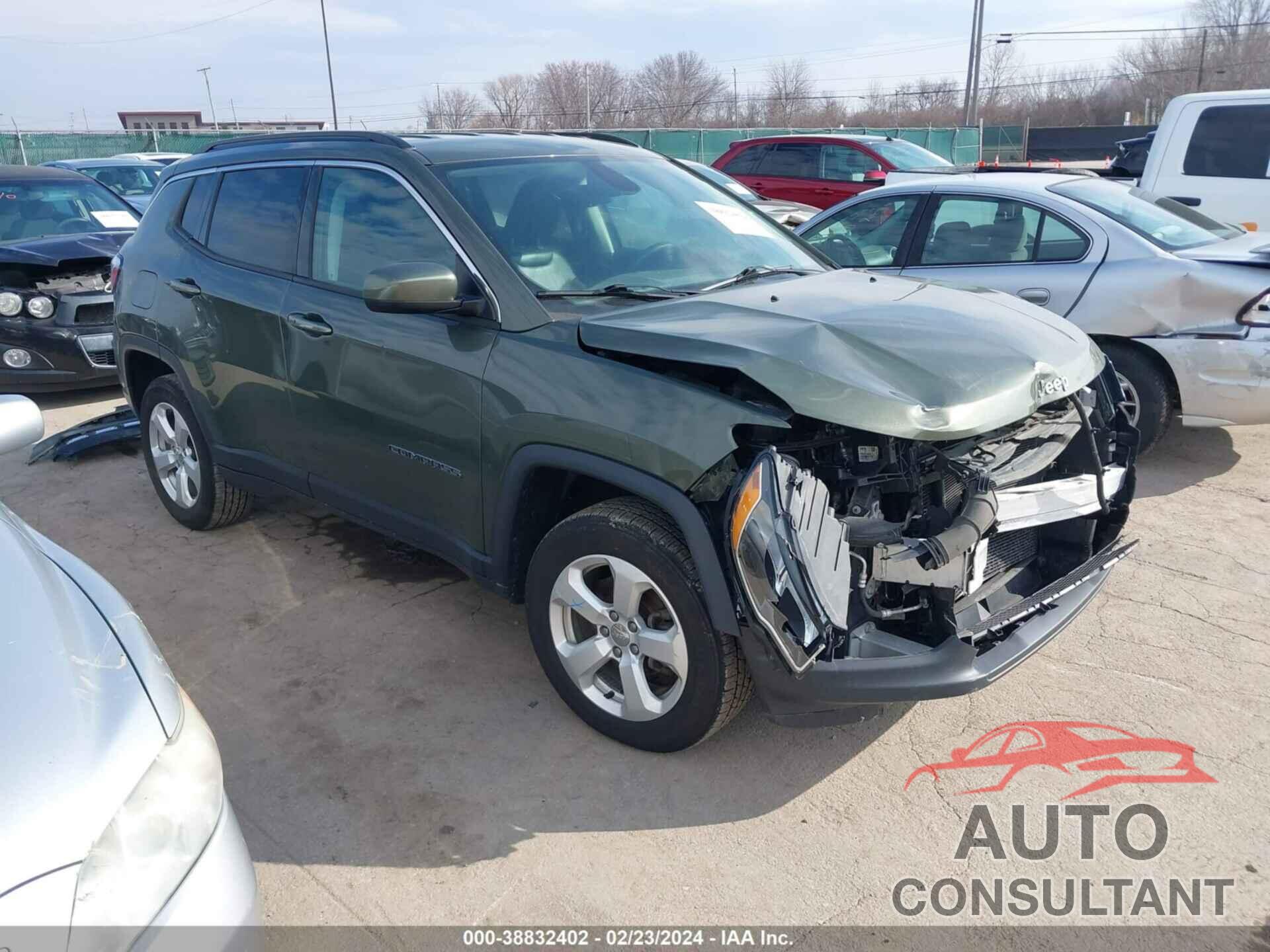 JEEP COMPASS 2018 - 3C4NJDBB2JT361212