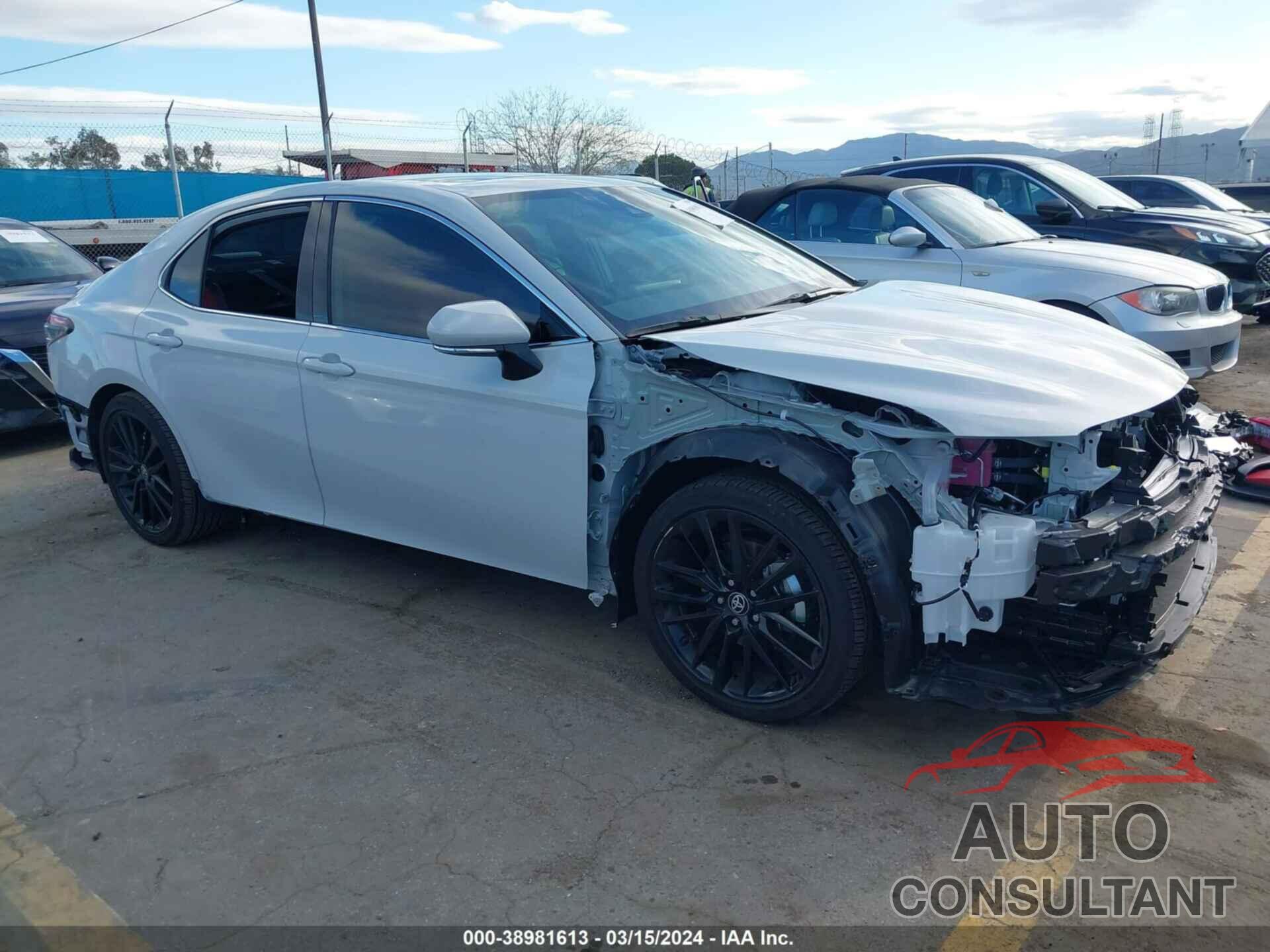 TOYOTA CAMRY 2023 - 4T1K31AK6PU055072