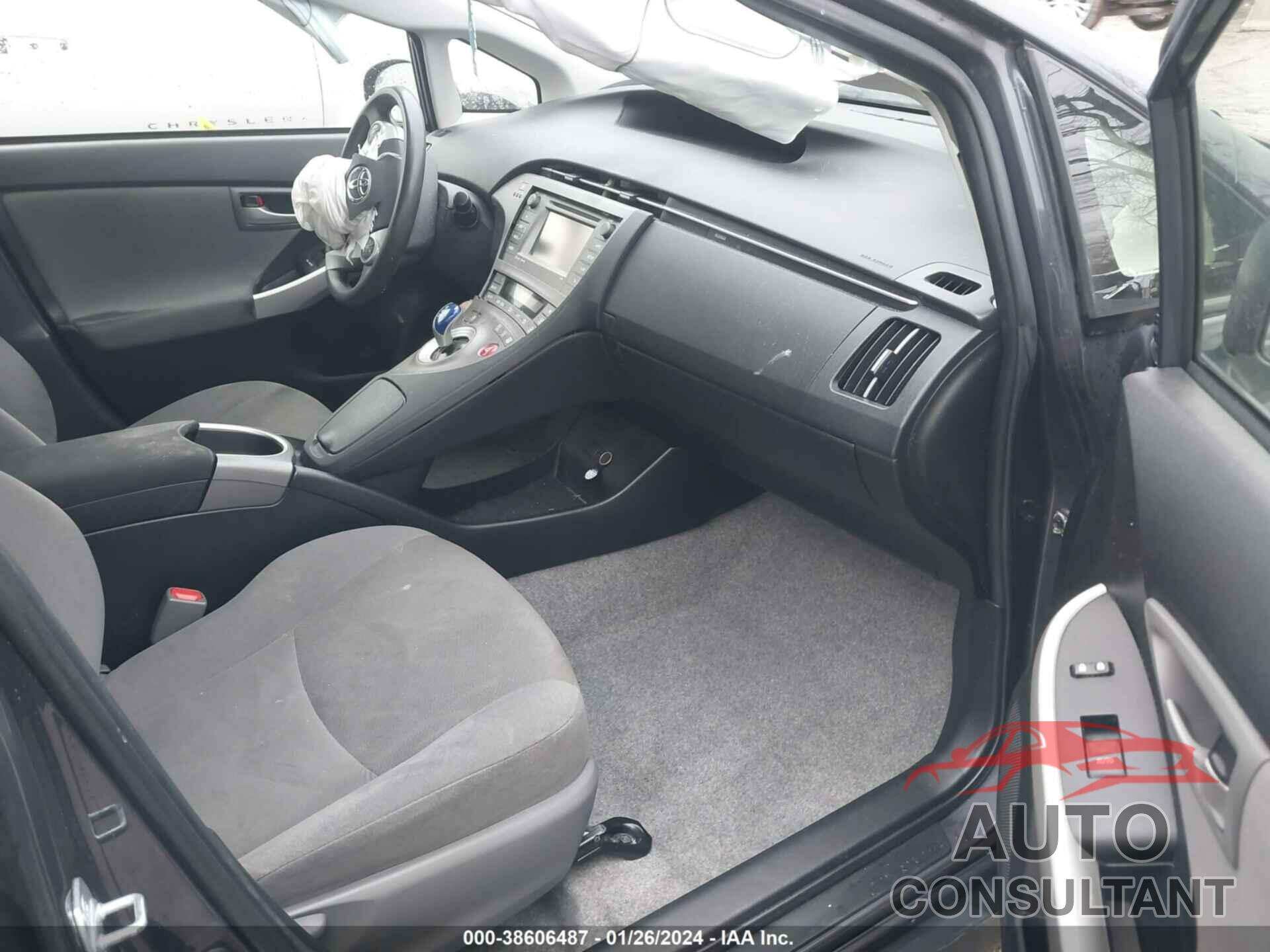 TOYOTA PRIUS 2015 - JTDKN3DU6F0440080