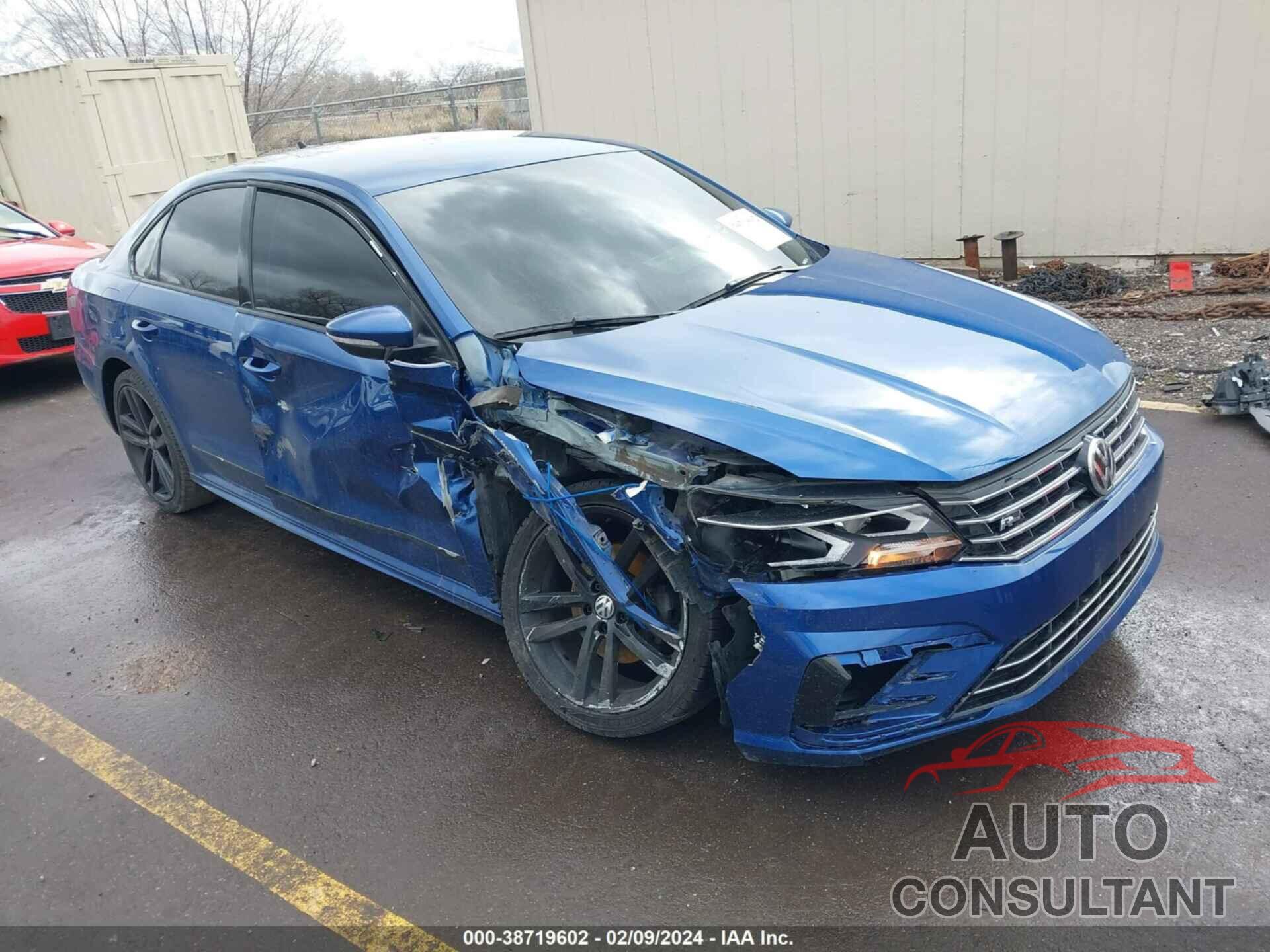 VOLKSWAGEN PASSAT 2017 - 1VWDT7A38HC069388