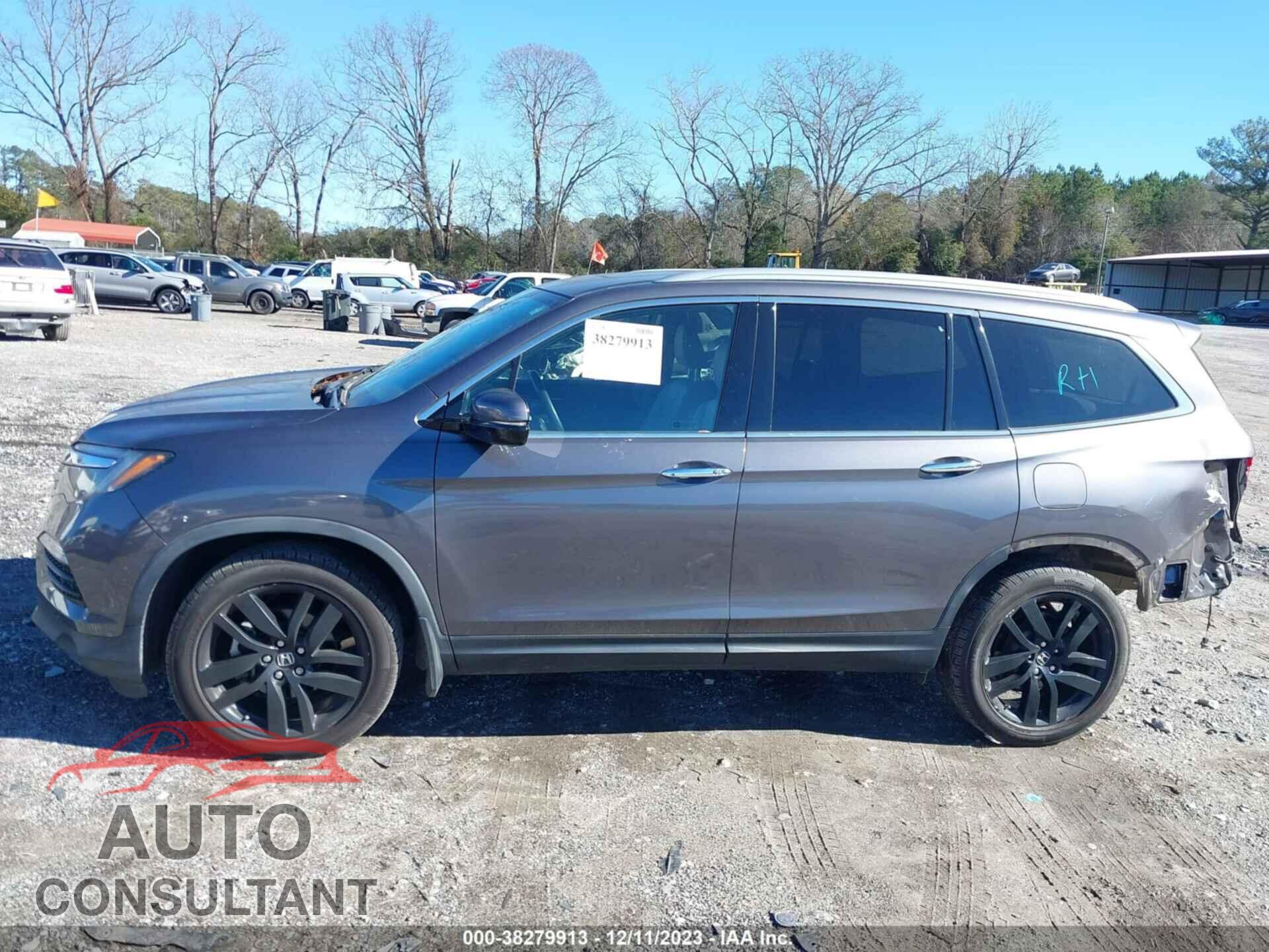 HONDA PILOT 2017 - 5FNYF5H96HB036385