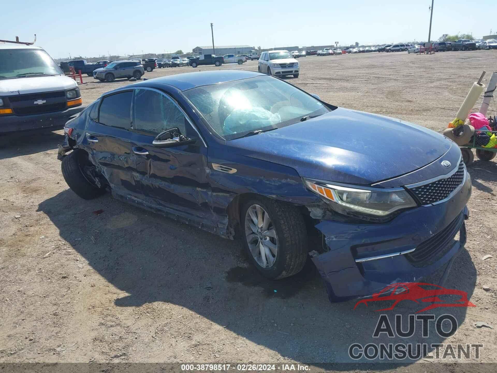 KIA OPTIMA 2018 - 5XXGU4L32JG212396