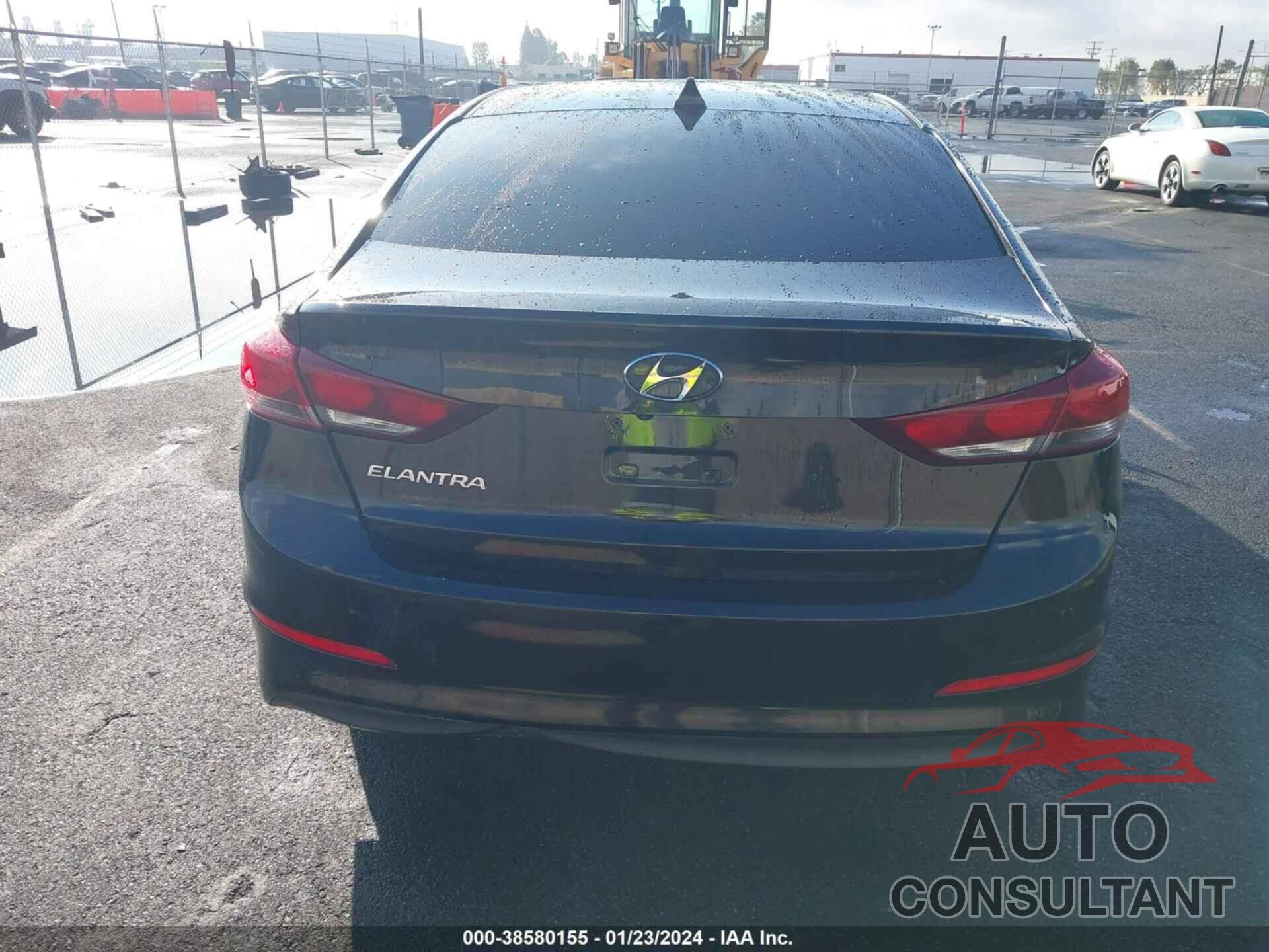 HYUNDAI ELANTRA 2018 - 5NPD84LF8JH392439