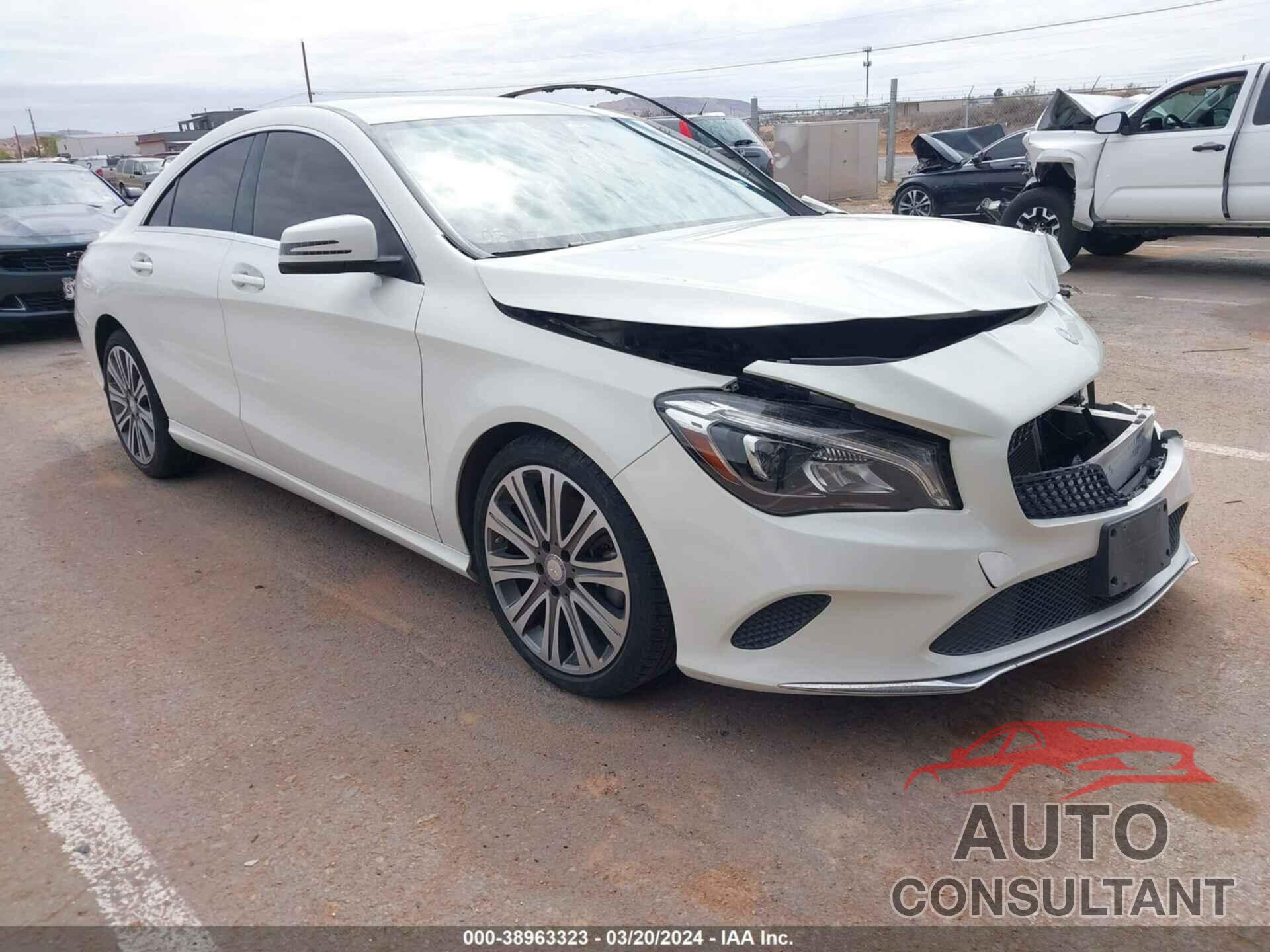 MERCEDES-BENZ CLA 250 2017 - WDDSJ4EB9HN471947