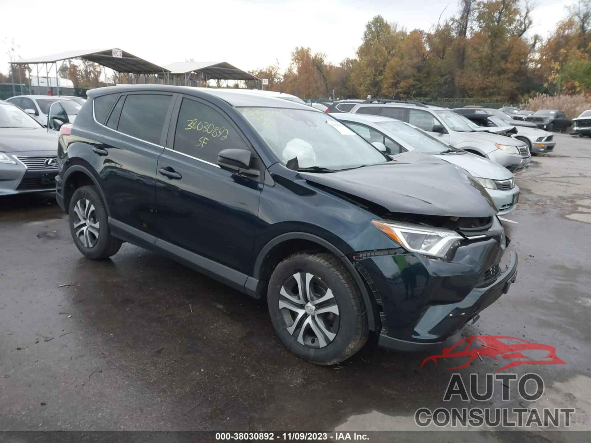 TOYOTA RAV4 2018 - JTMBFREV3JJ718122