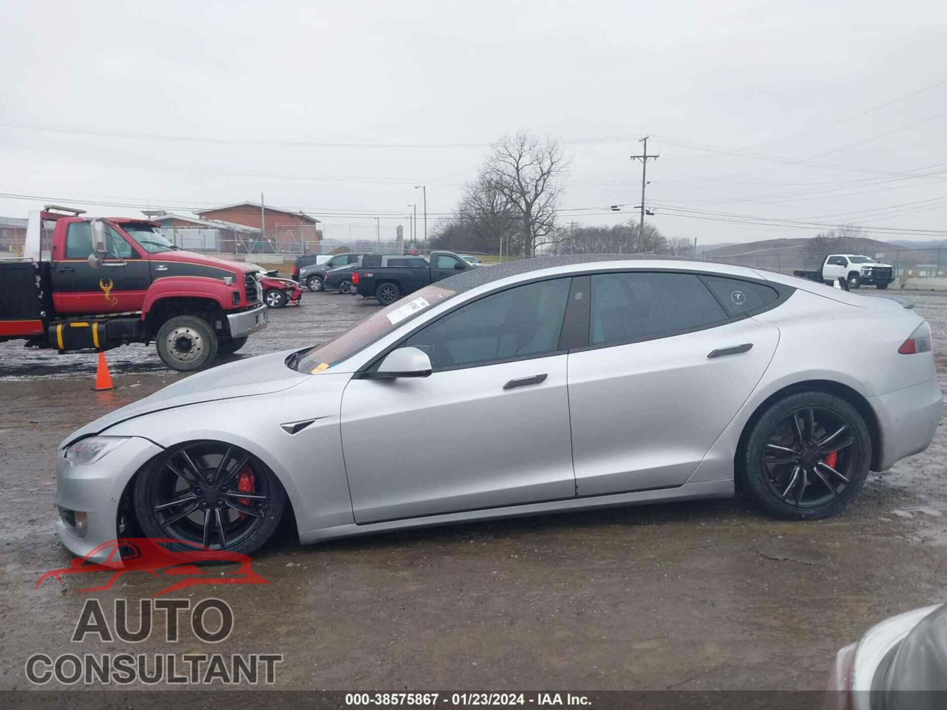 TESLA MODEL S 2017 - 5YJSA1E46HF186115