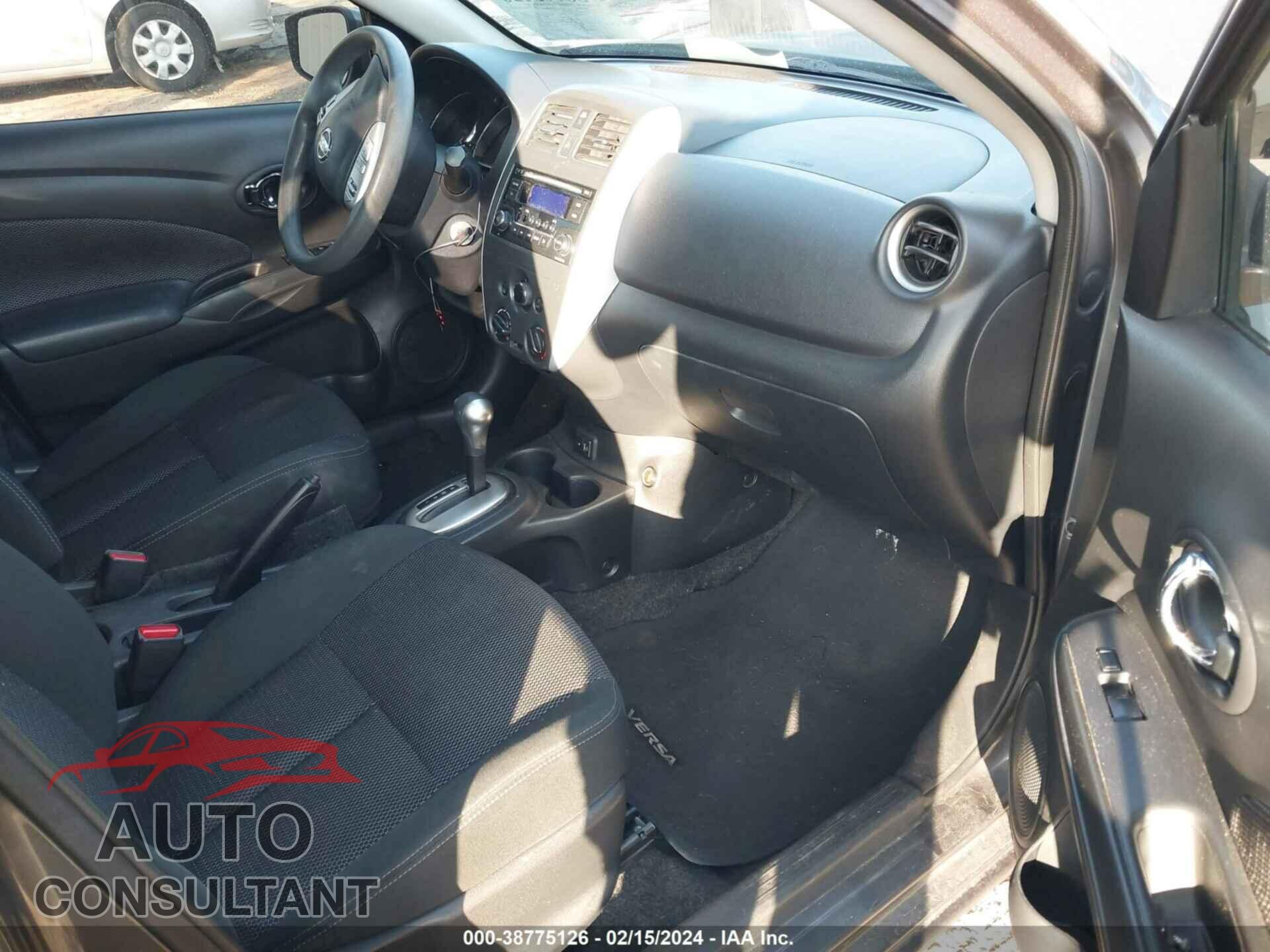 NISSAN VERSA 2017 - 3N1CN7AP1HL858680