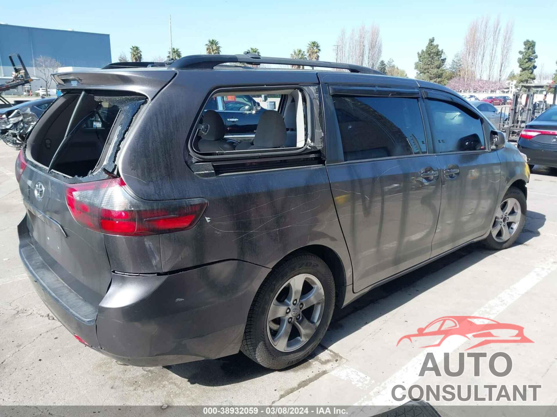 TOYOTA SIENNA 2017 - 5TDKZ3DC5HS820152