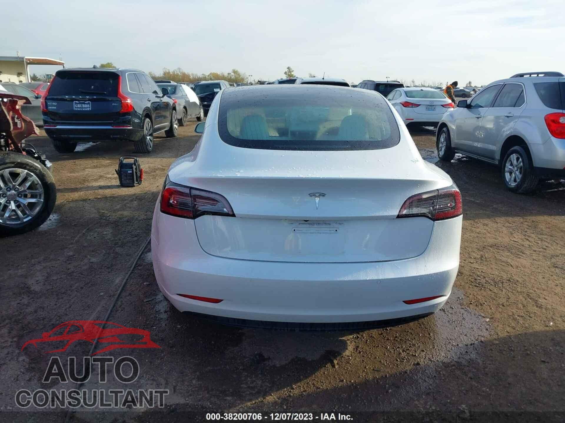 TESLA MODEL 3 2020 - 5YJ3E1EA2LF718208