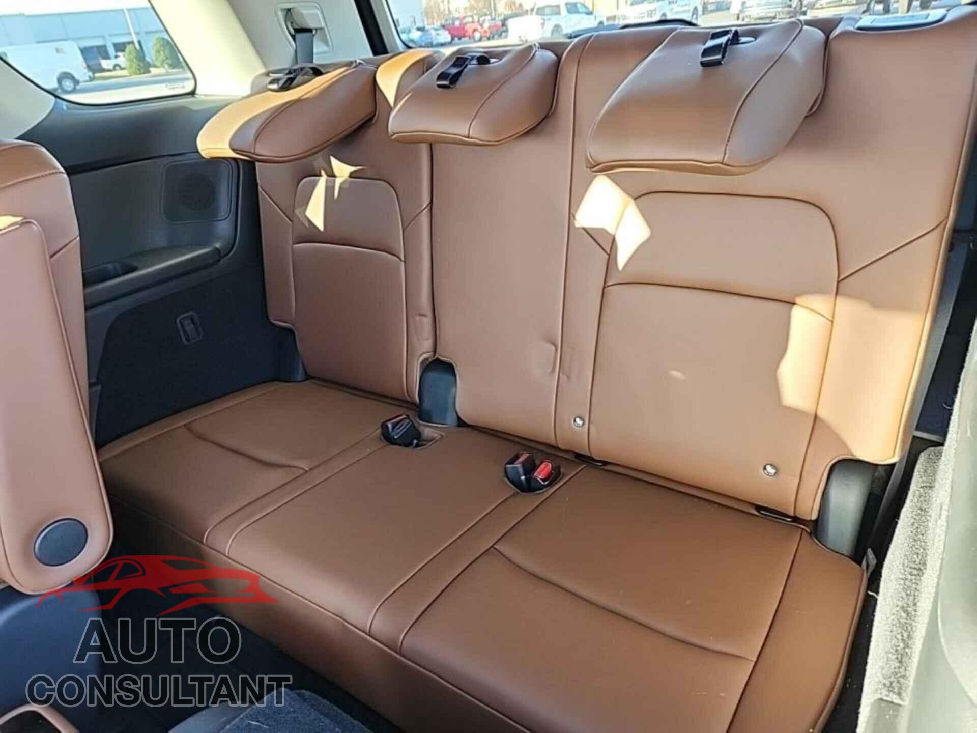 NISSAN PATHFINDER 2023 - 5N1DR3DH6PC240764