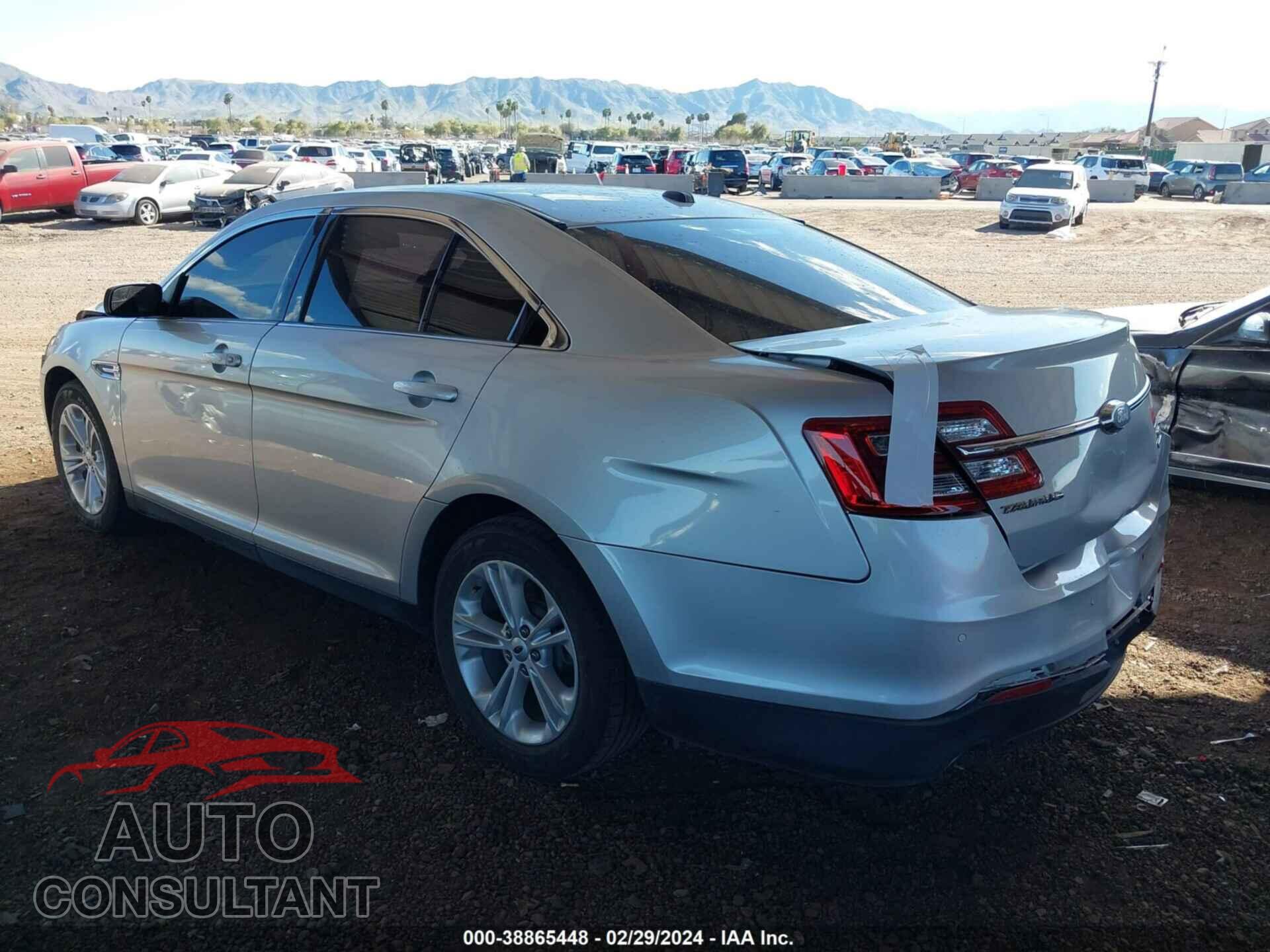 FORD TAURUS 2016 - 1FAHP2E82GG129776