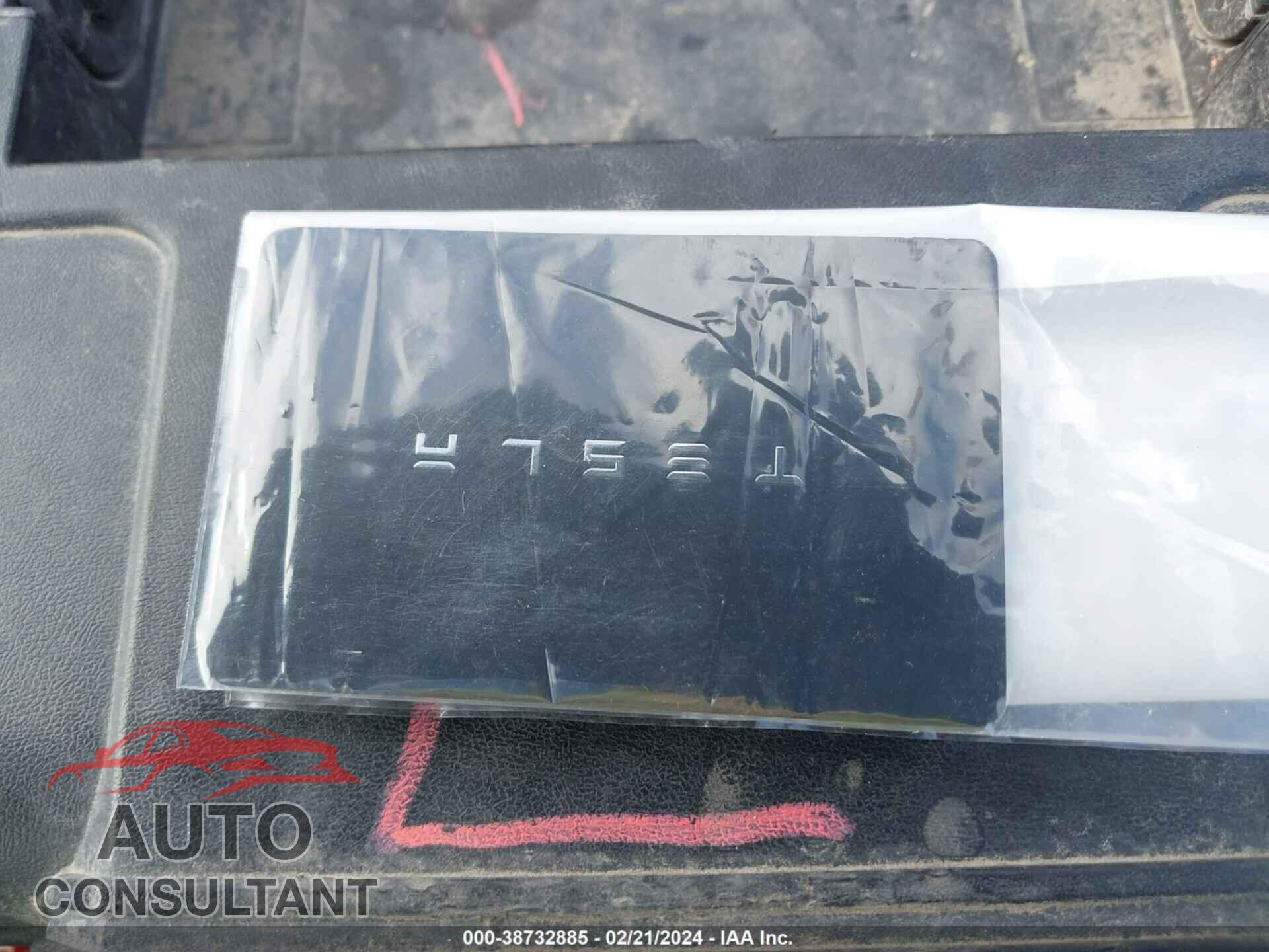 TESLA MODEL 3 2019 - 5YJ3E1EA9KF317947