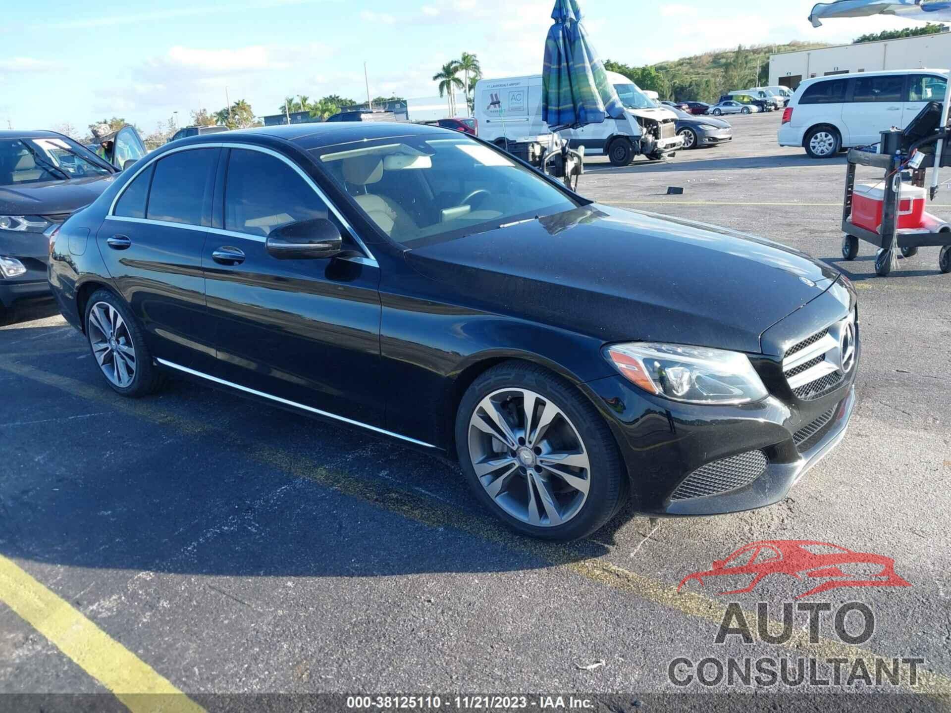 MERCEDES-BENZ C 300 2016 - 55SWF4JB4GU163969