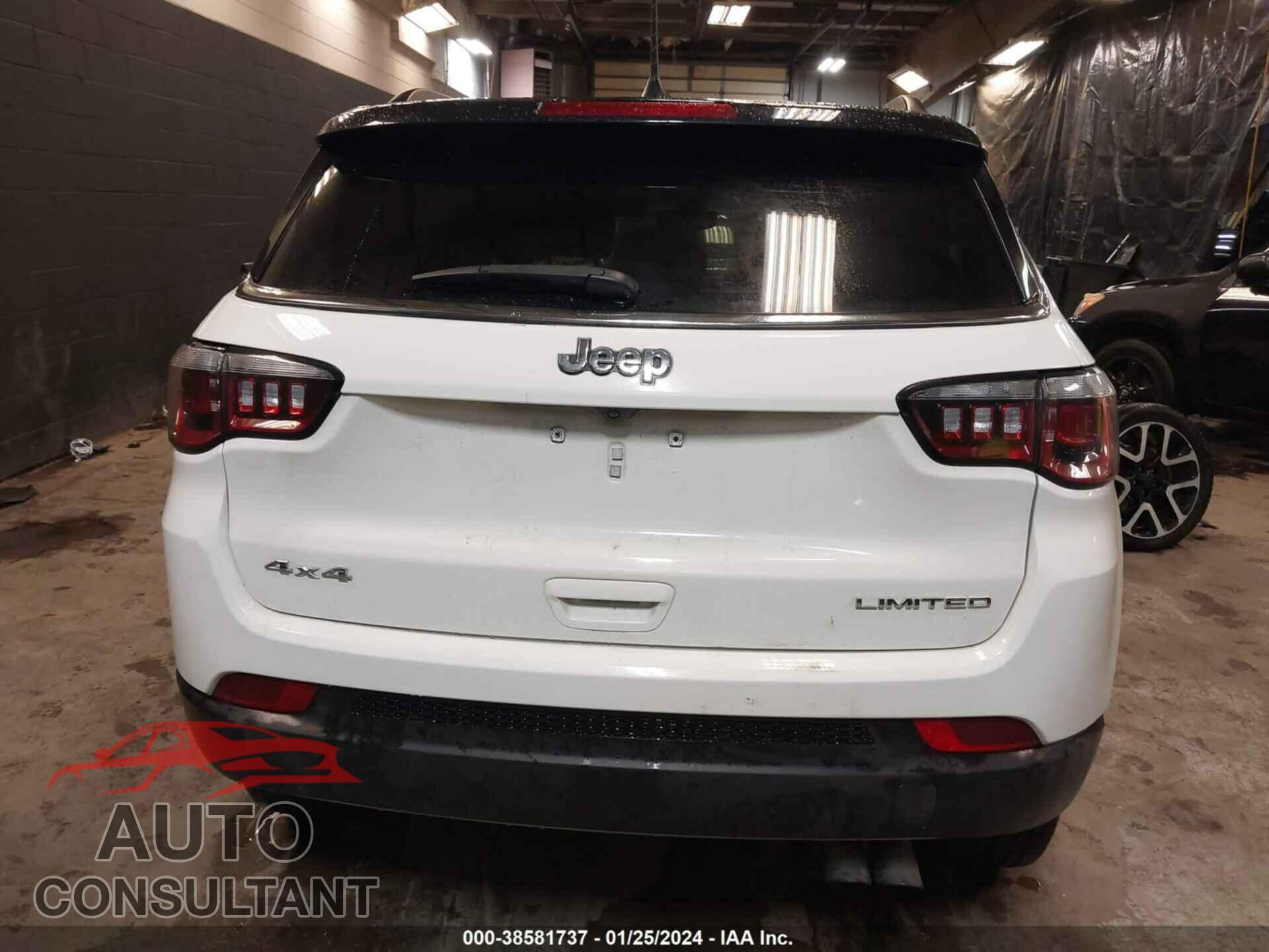 JEEP COMPASS 2018 - 3C4NJDCB5JT458130