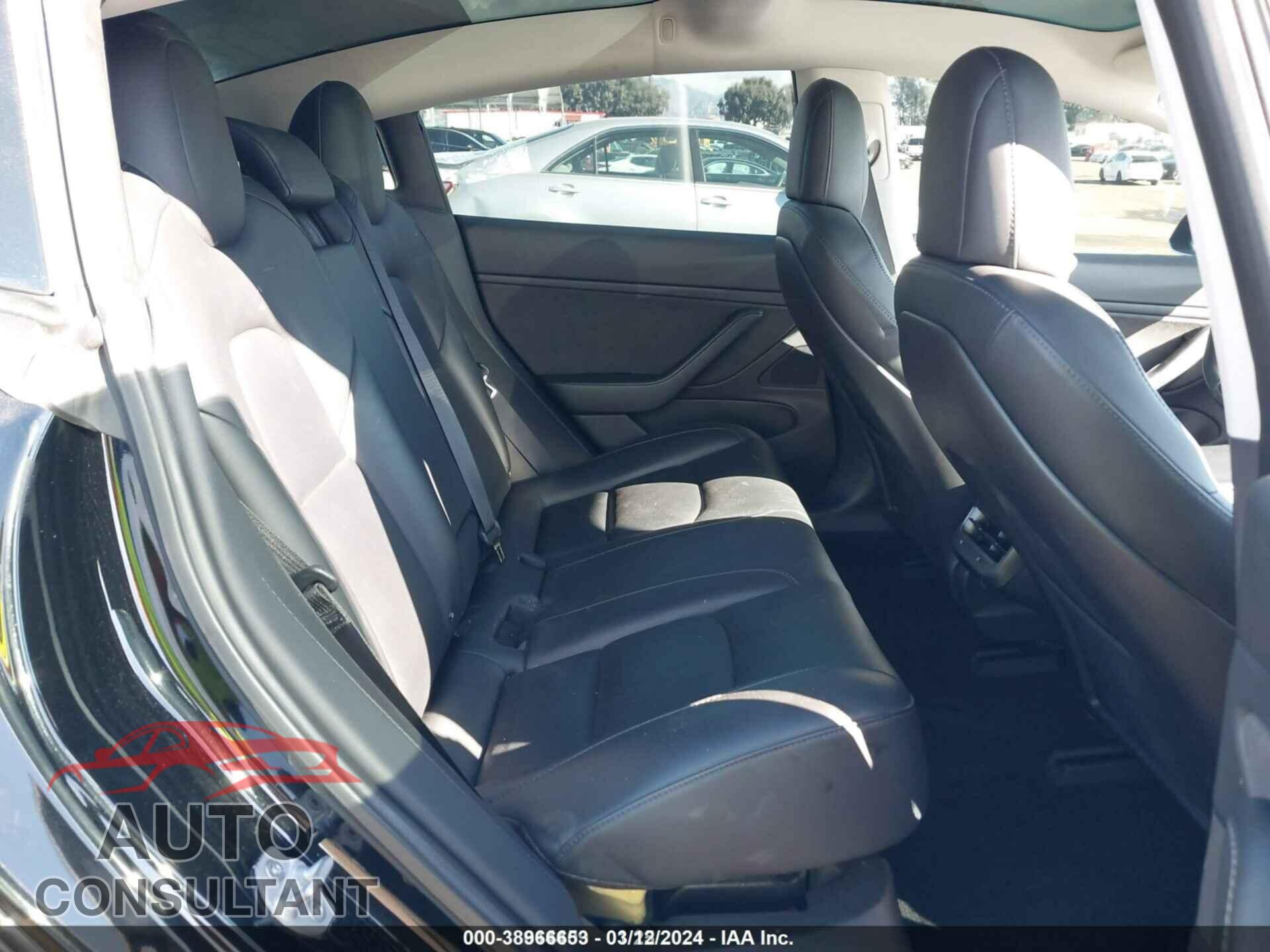 TESLA MODEL 3 2018 - 5YJ3E1EA7JF172258